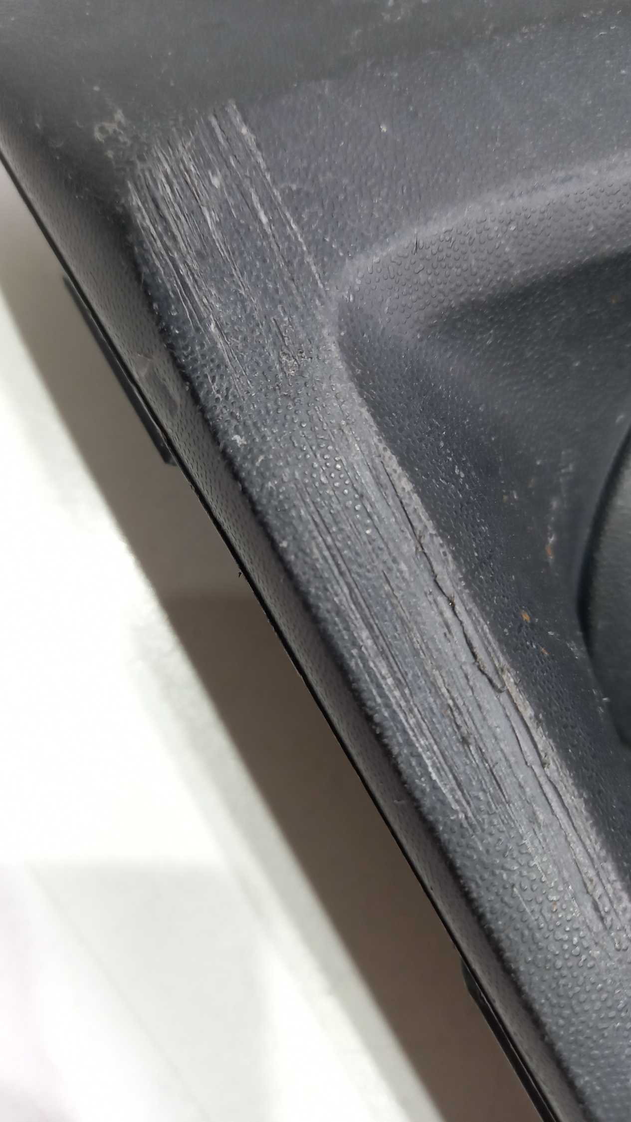 Moldura Farol De Milha Esquerdo Sem Furo Saveiro G6 2014 5