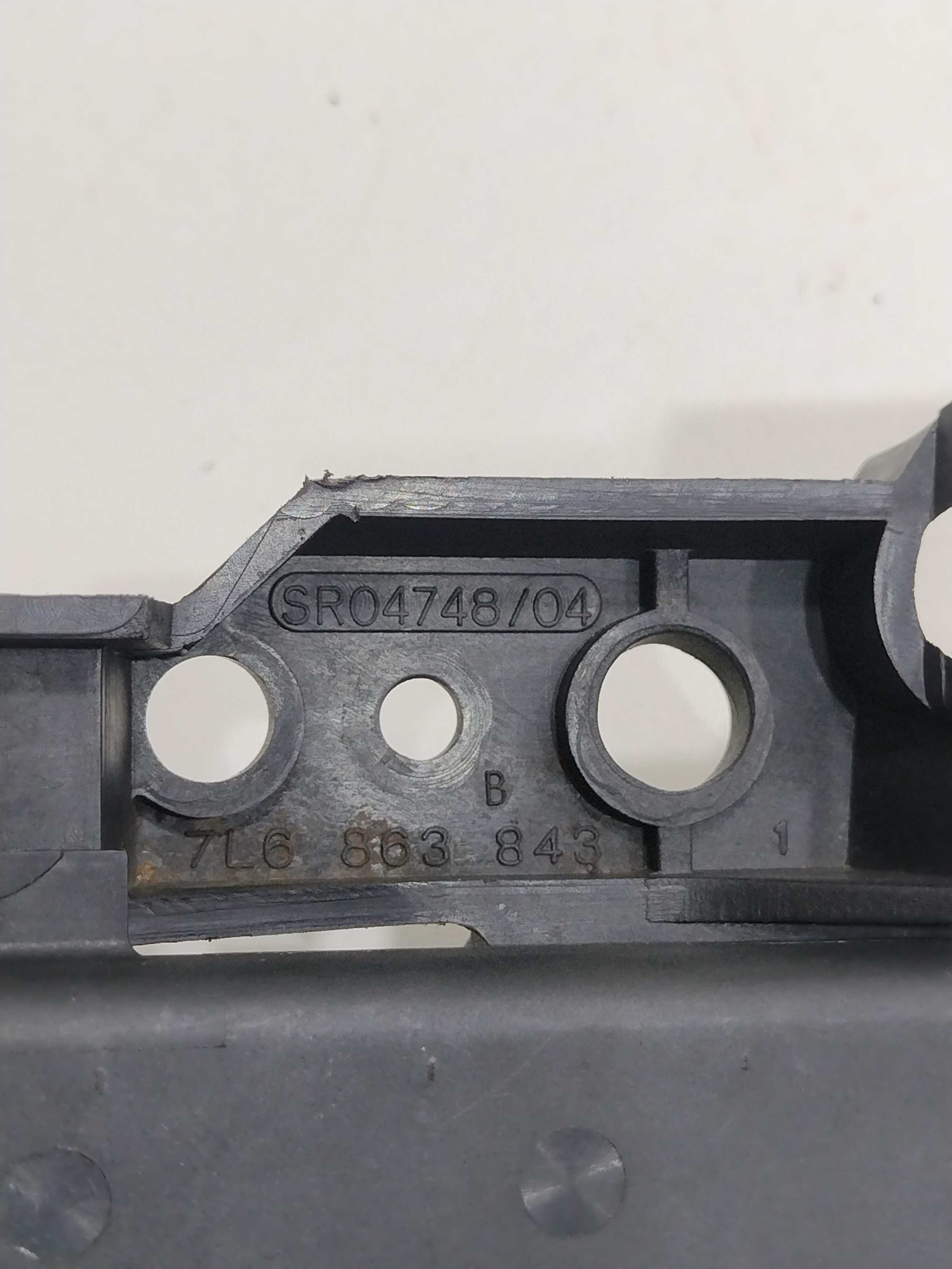 Fixador Console Touareg 2005 Vw 5