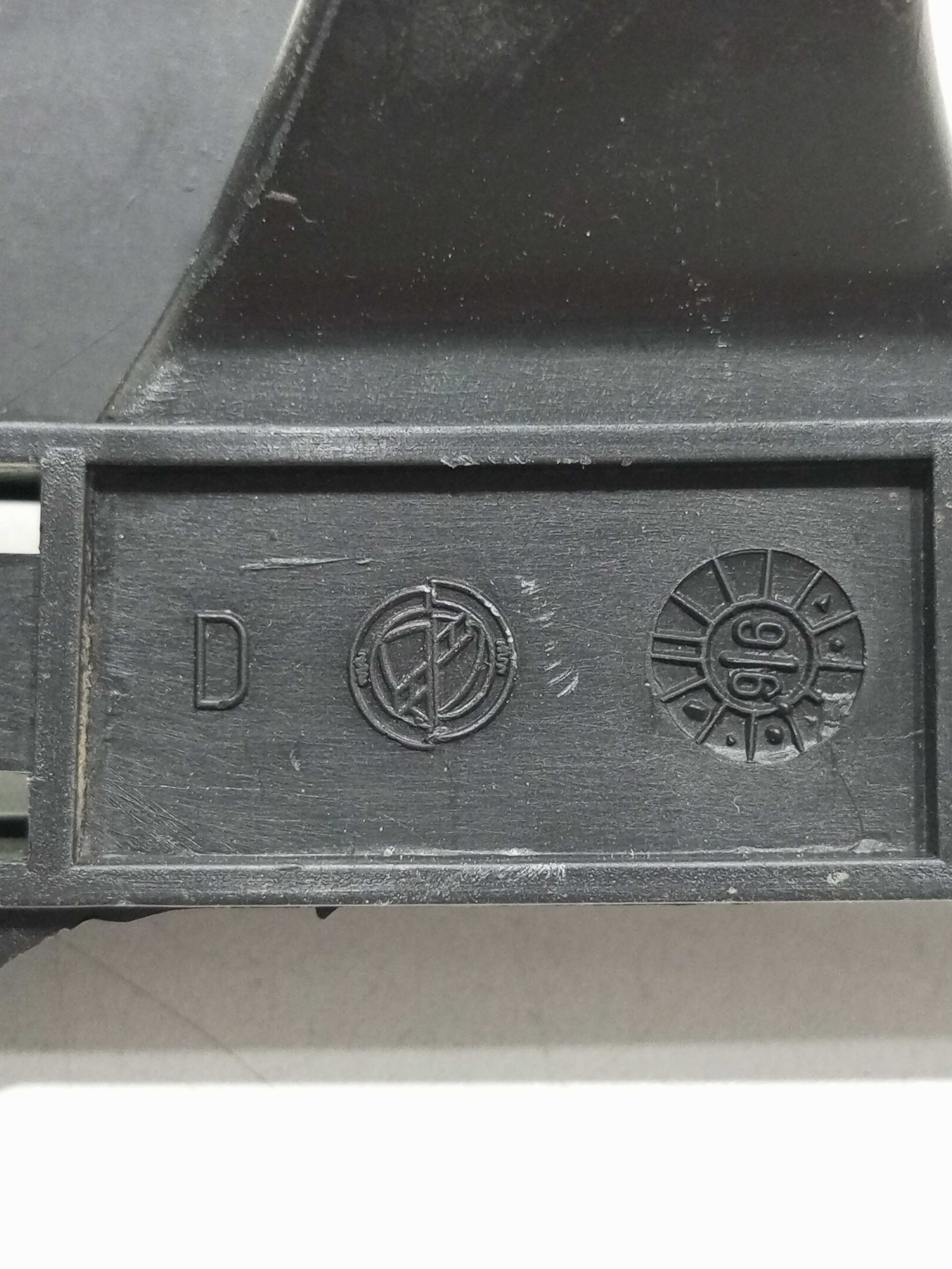 Guia Do Vidro Porta Traseira Direita Fiat Palio 1998 4
