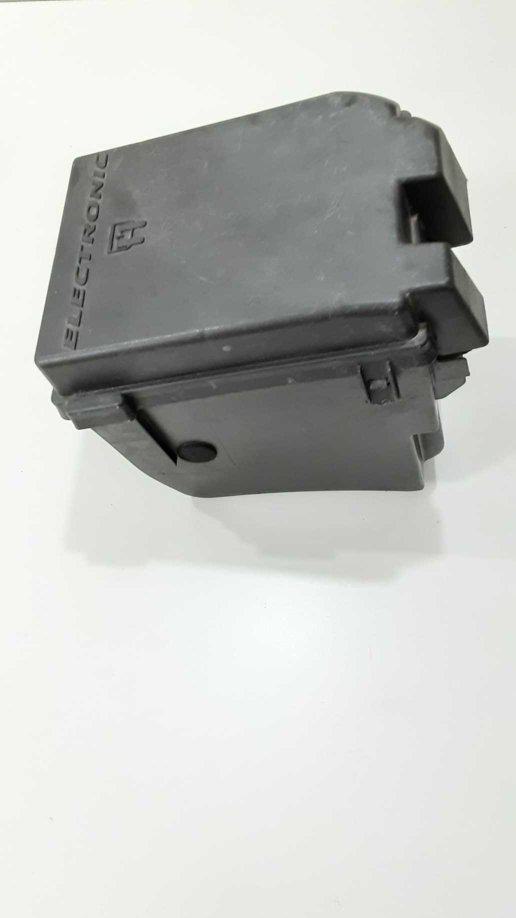 Caixa Da Caixa De Fusíveis Externa Citroen Picasso 2004 2