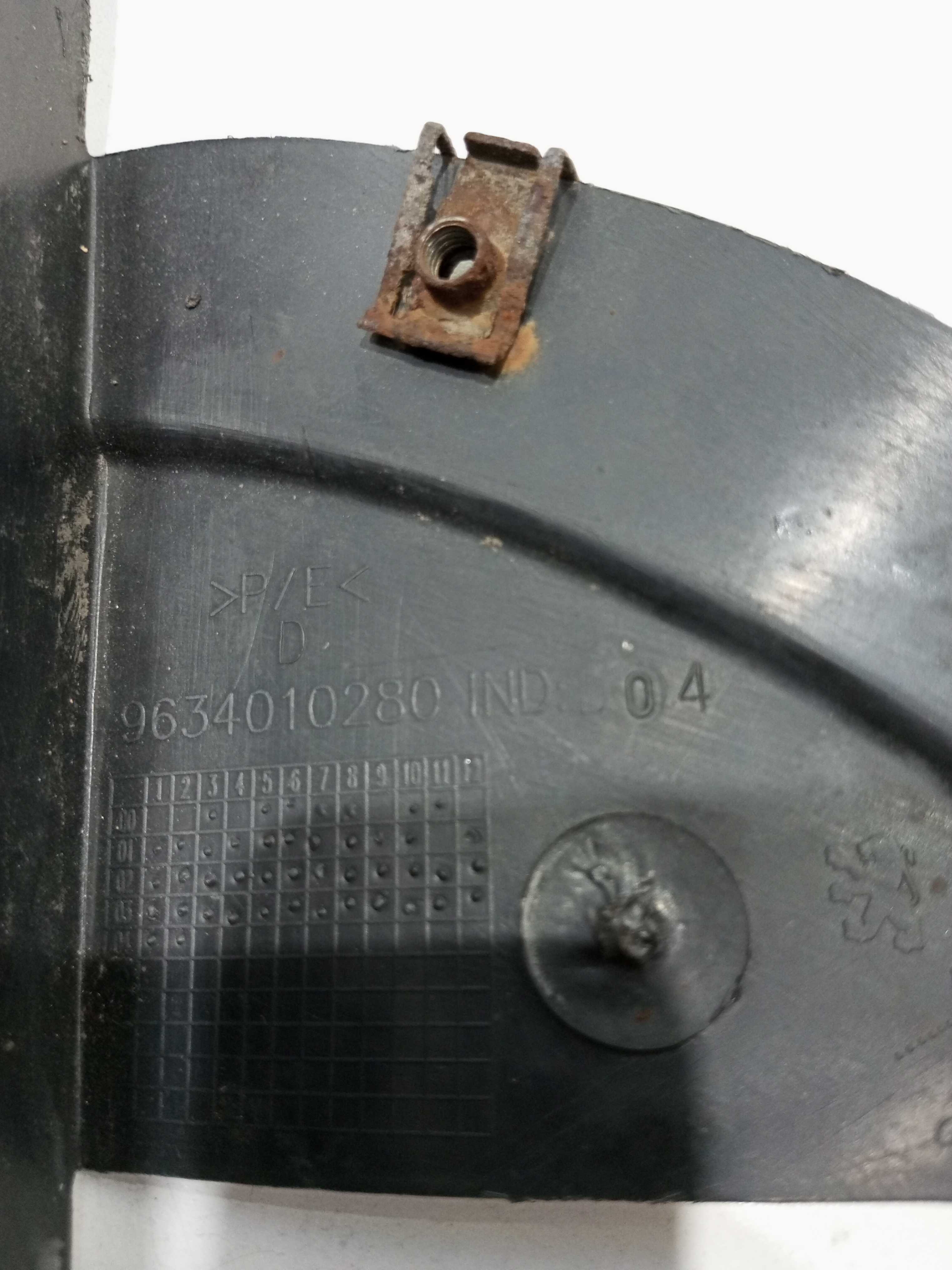 Parabarro Traseiro Direito Peugeot 307 2.0 Rallye 2004 6