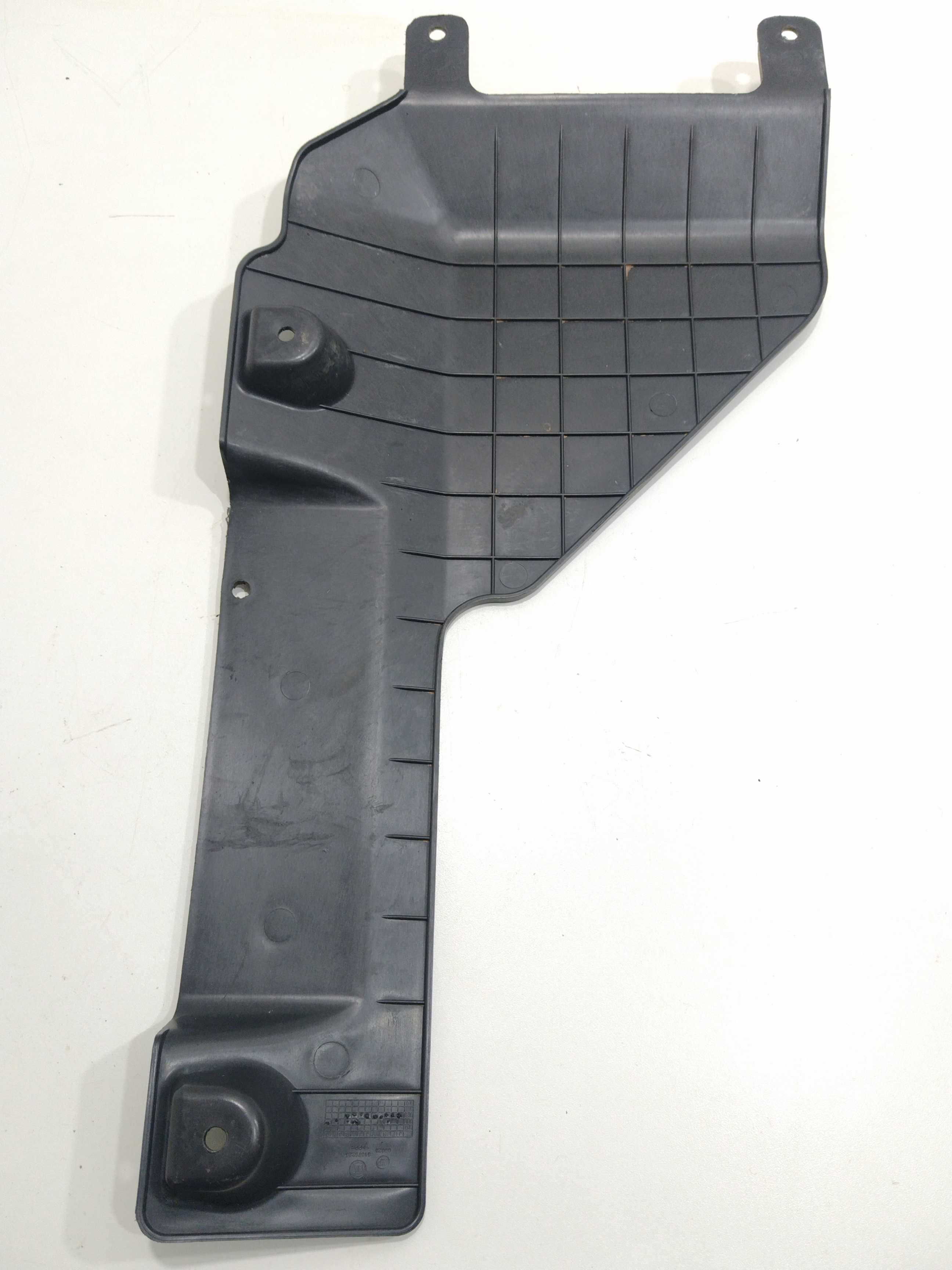Moldura Defletor Filtro Combustível Fiat Grand Siena 2013 2