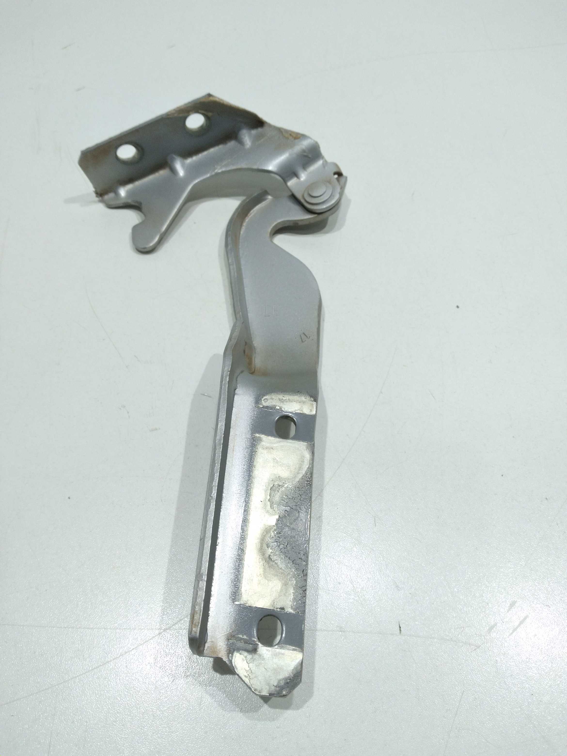 Dobradiça Esquerda Do Capô Fiat Strada Hard Working 2018 1