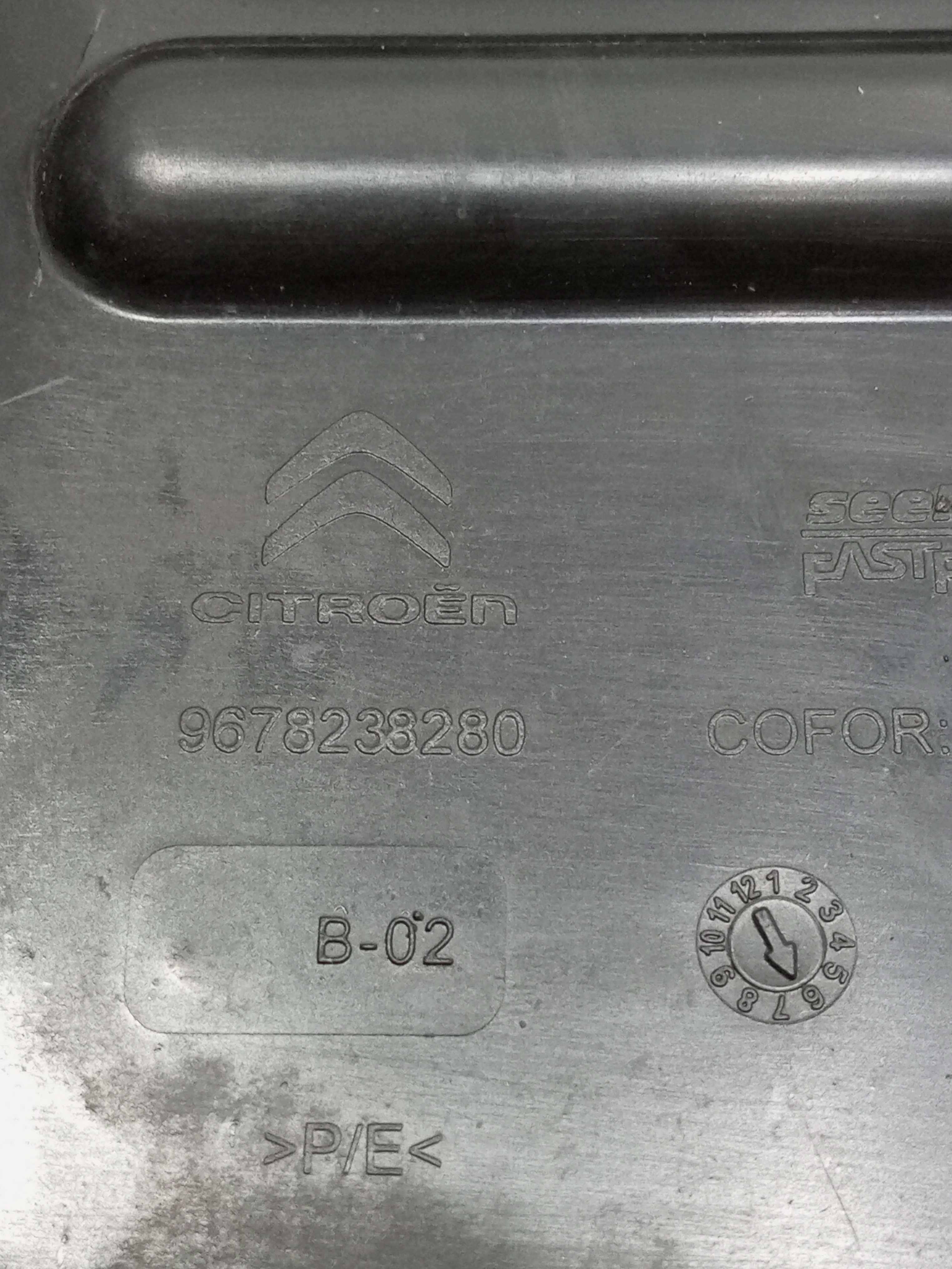 Defletor Assoalho Lado Esquerdo Citroen C3 1.6 2014 Auto. 5