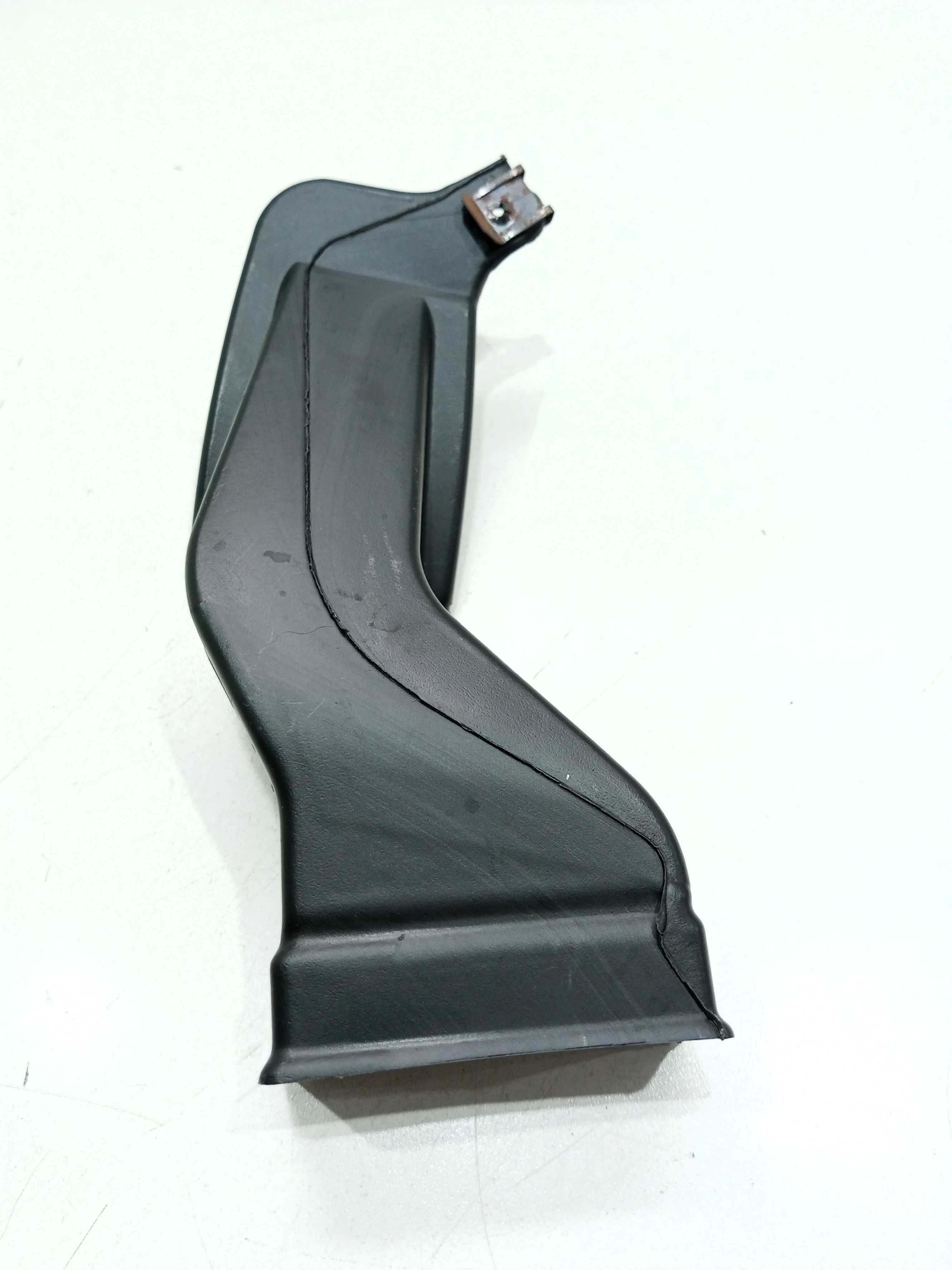 Duto Ventilação Ar Do Painel Lado Esquerdo Citroen C3 1.6 1