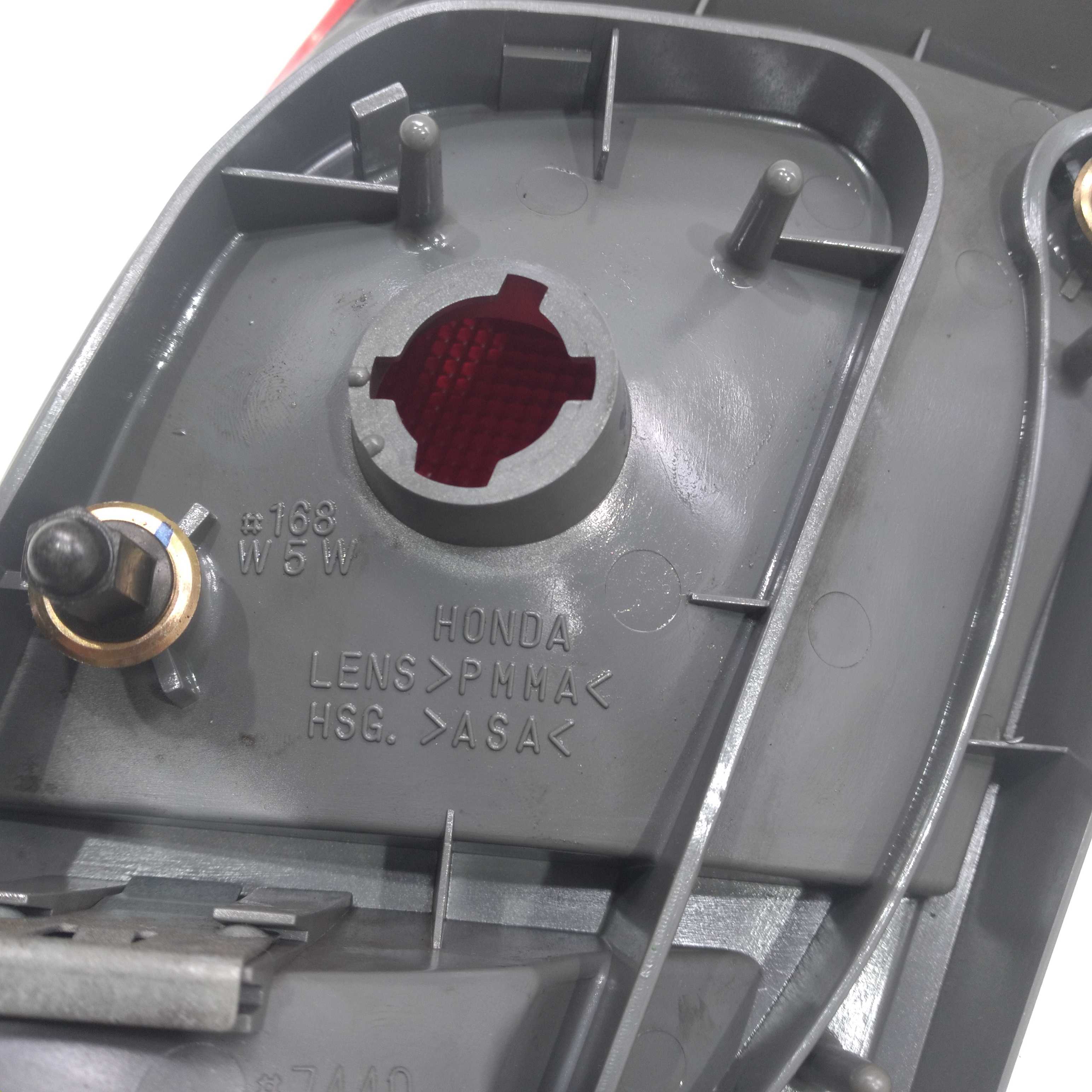 Lanterna Traseira Esquerda Da Tampa Honda Civic 2001 À  2003 3