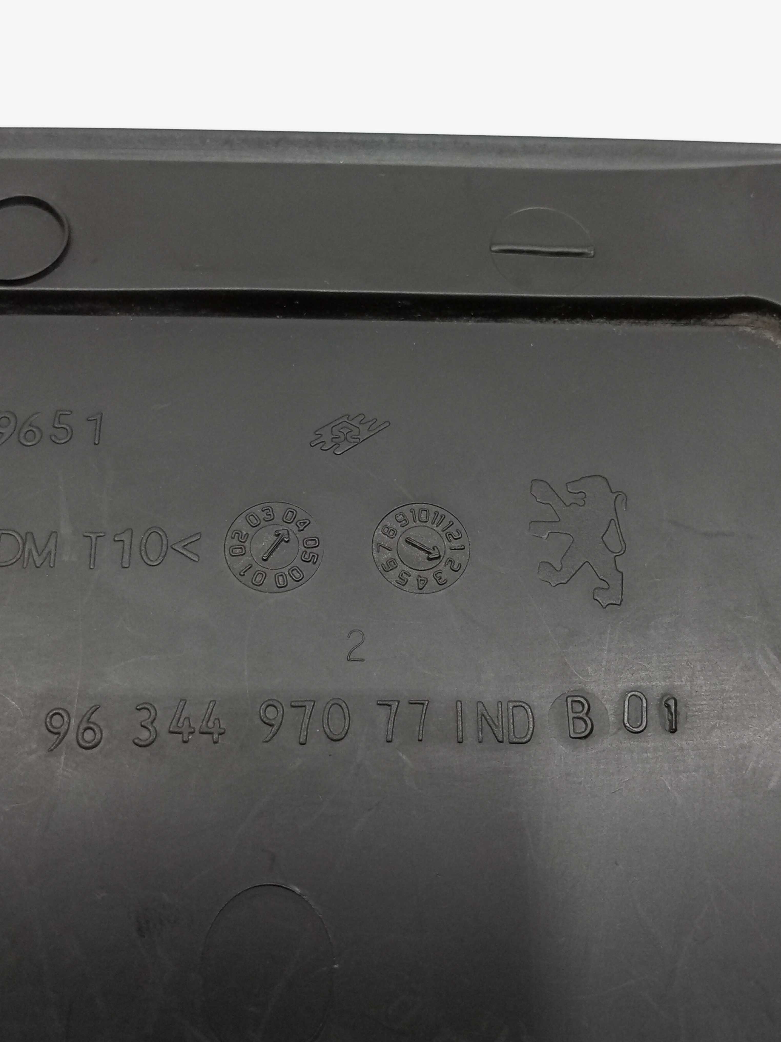 Tampa Caixa De Fusíveis Peugeot 307 2.0 2004 Automático 3