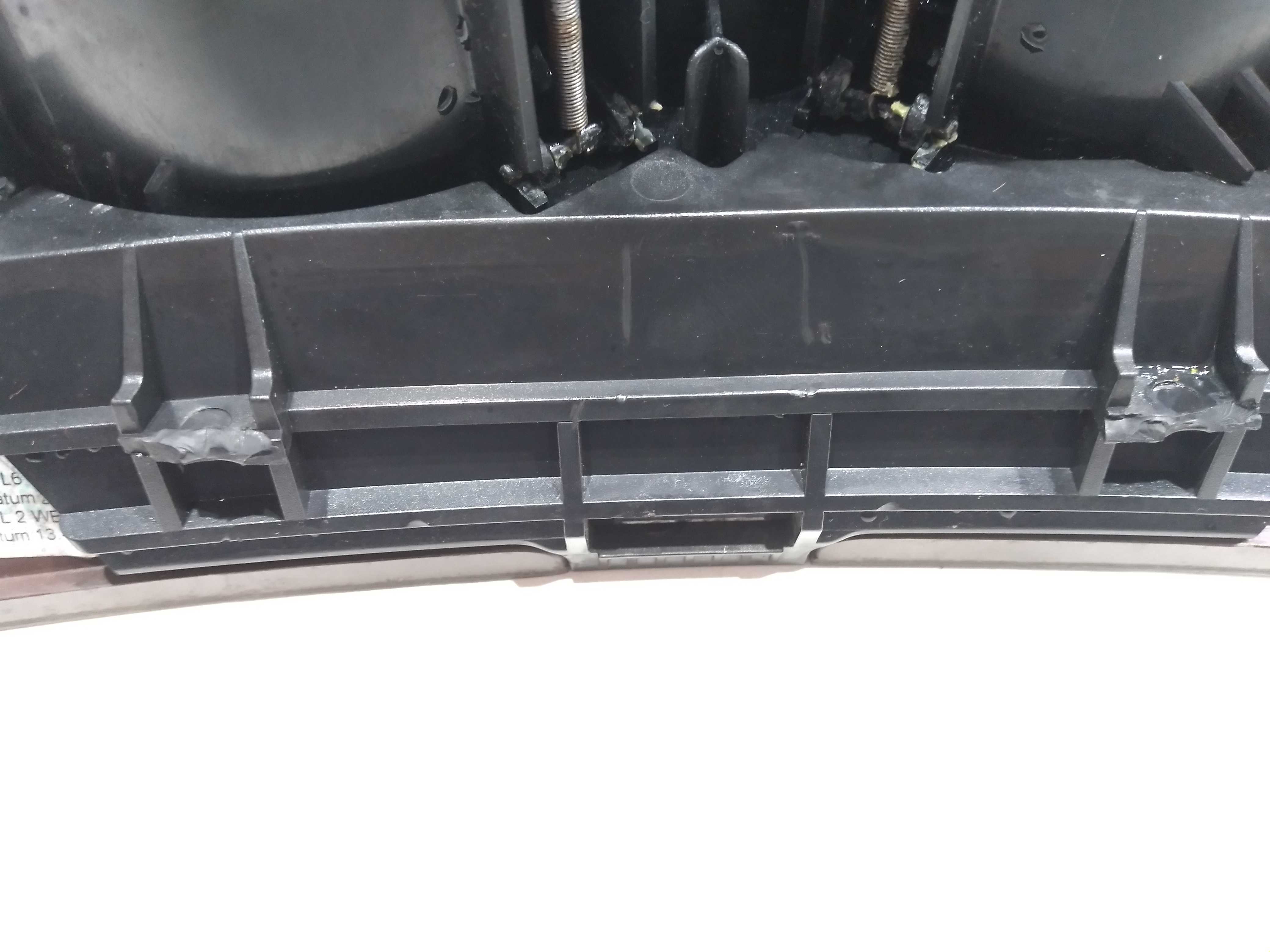 Porta Copos Completo Vw Touareg 4.2 V8 2005 Detalhes 10