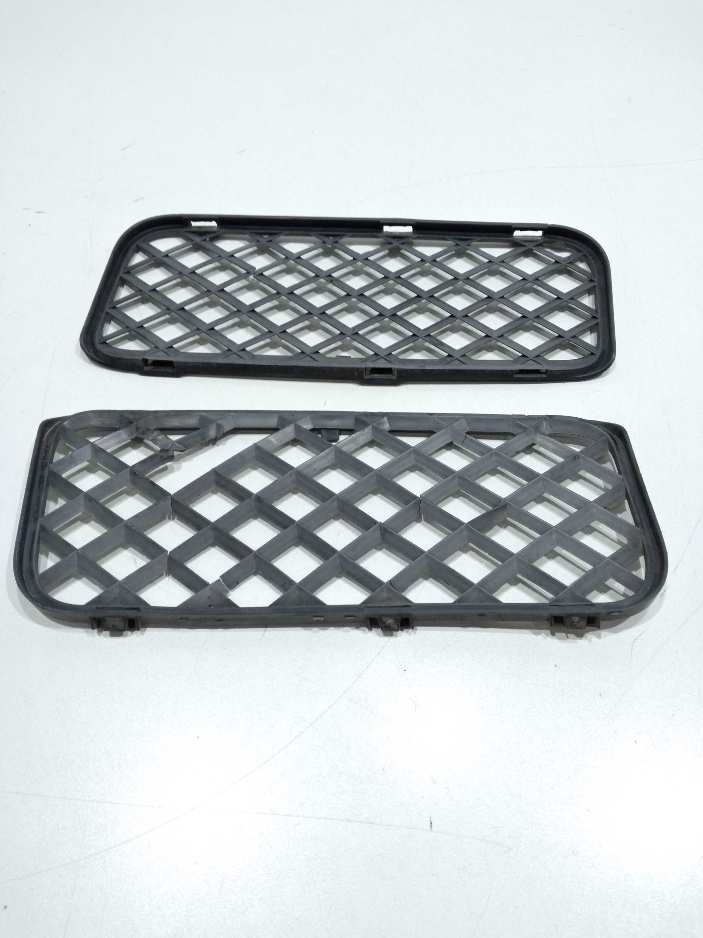 Grades Inferior Do Parachoque Diant. Vw Touareg 4.2 V8 2005 1