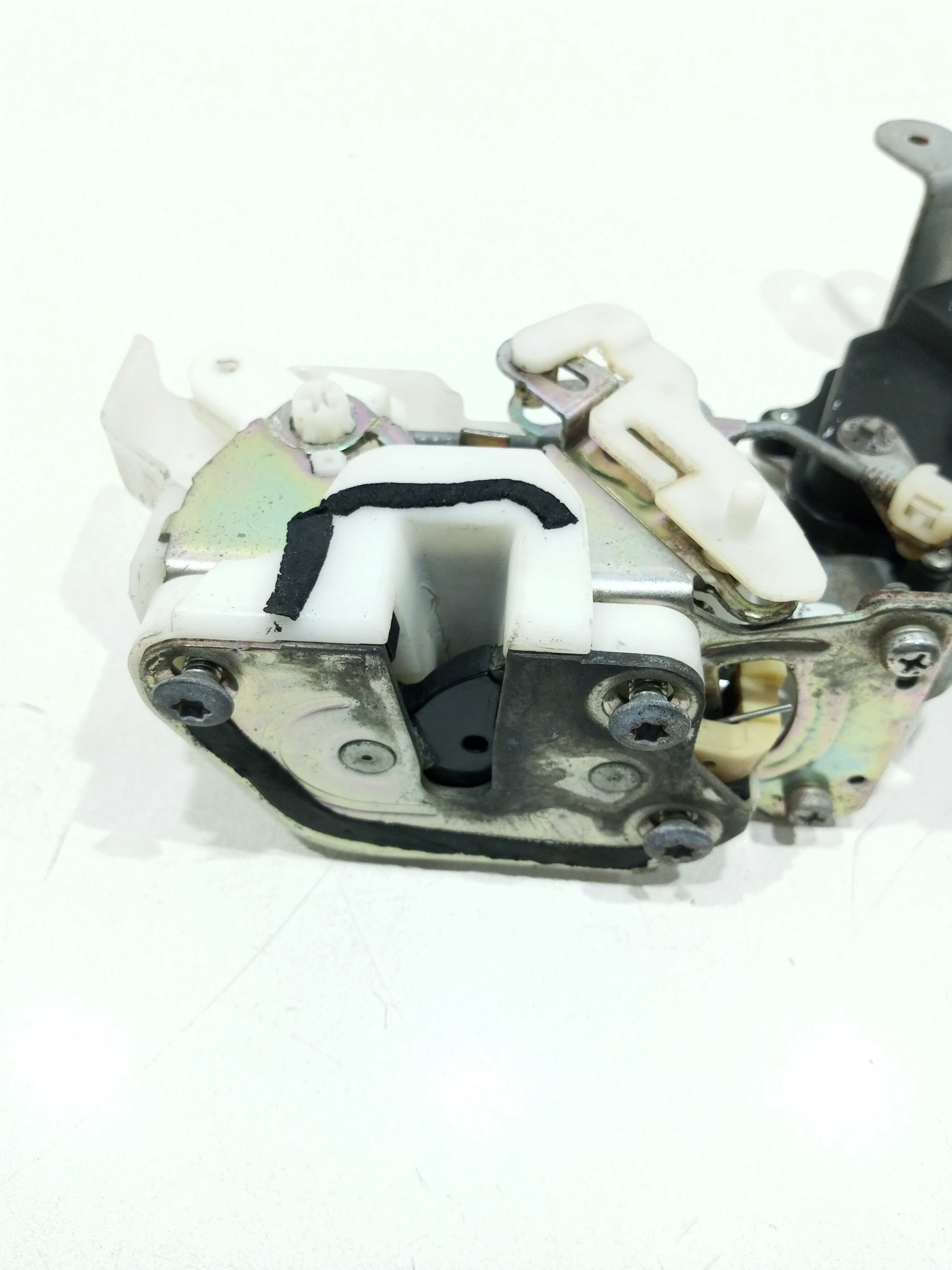 Fechadura Porta Traseira Esquerda Pajero Tr4 2007 3