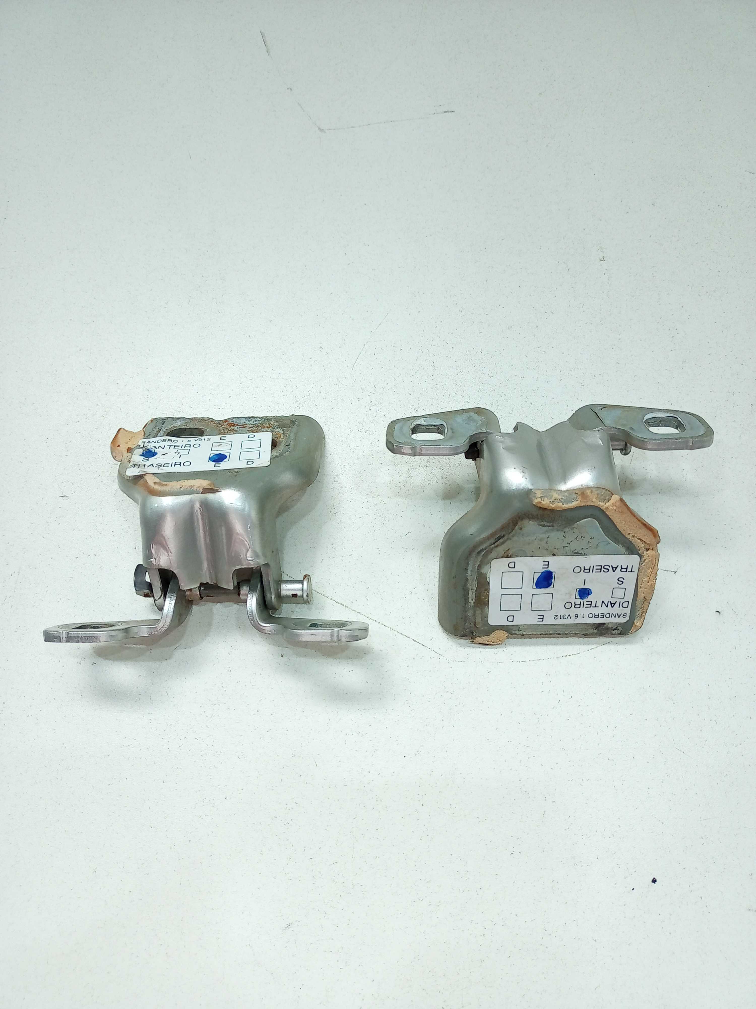 Dobradiças Par Portas Traseiras Renault Sandero 2013 1.6 1