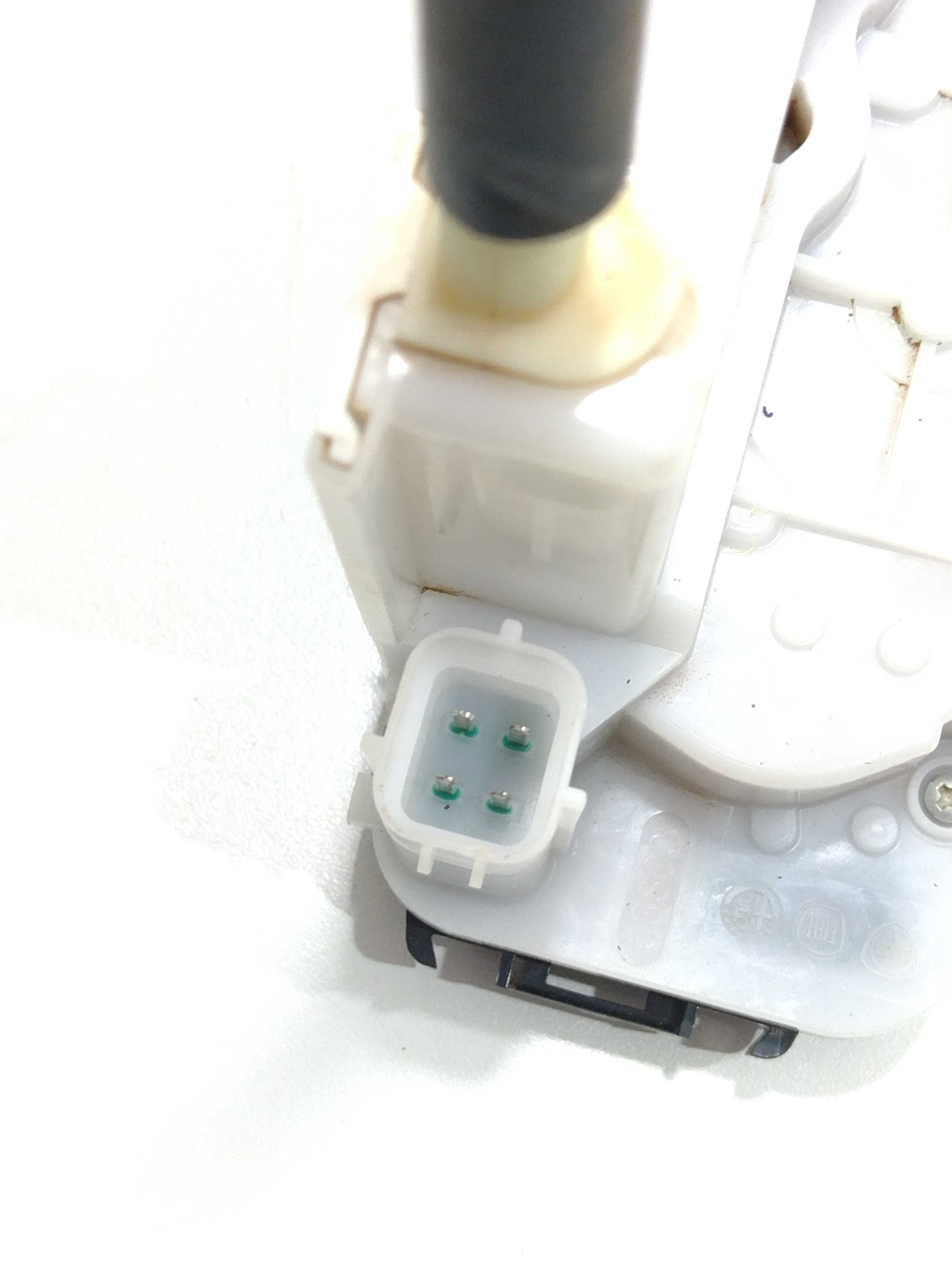 Fechadura Porta Tras Direita Grand Siena 1.6 2013 3