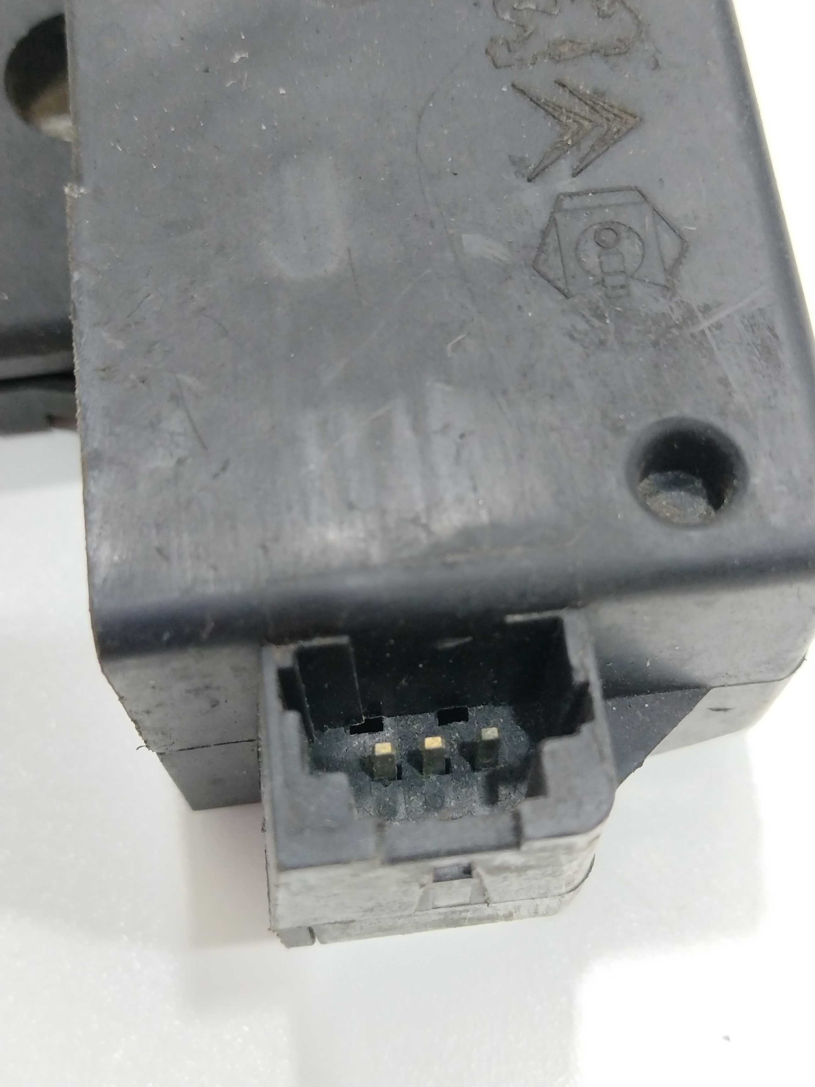 Fechadura Tampa Traseira Porta Malas Peugeot 307 2004 4