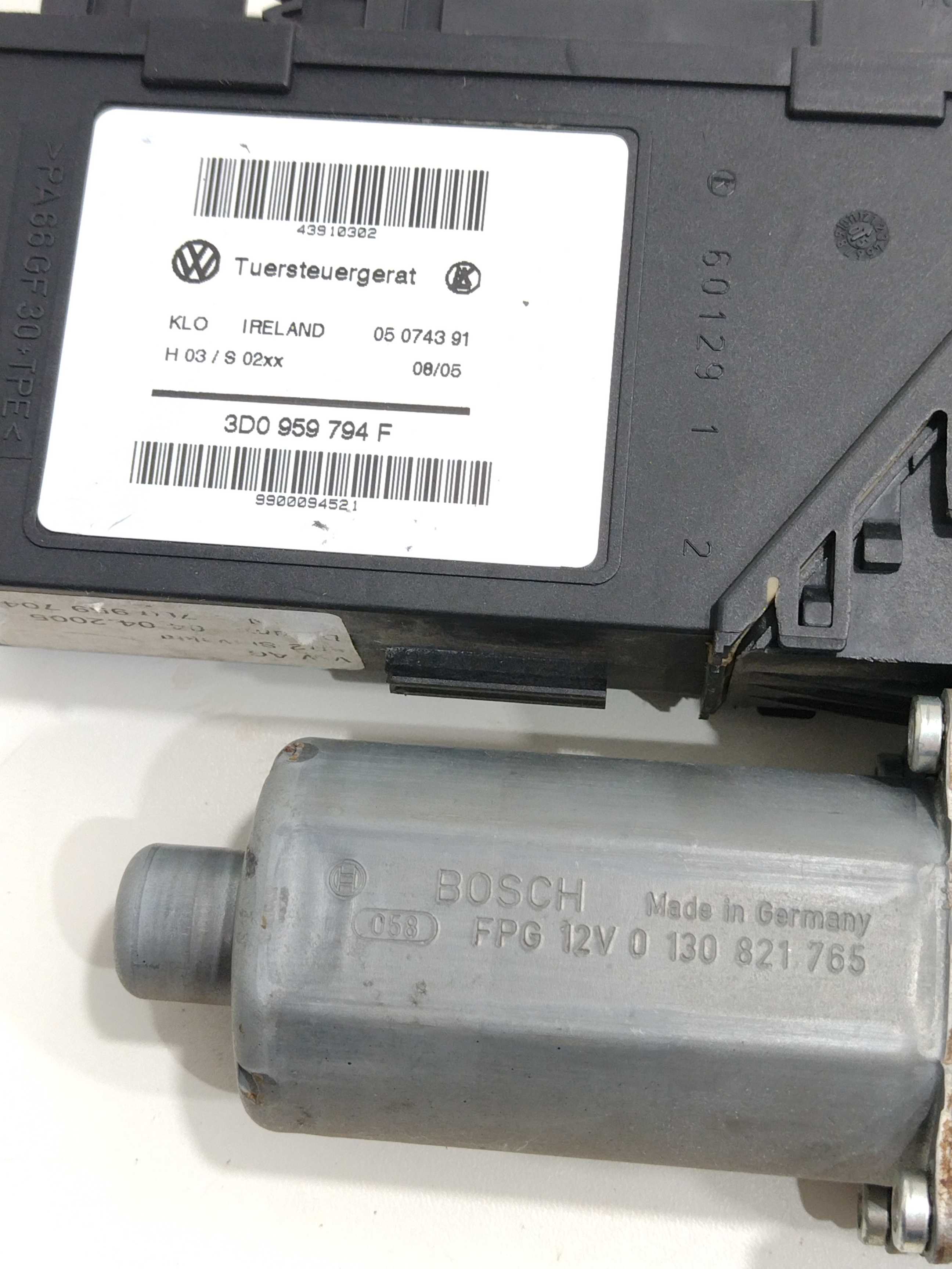 Motor Máquina De Vidro Tras Direita Touareg 2005 Vw Orig 2