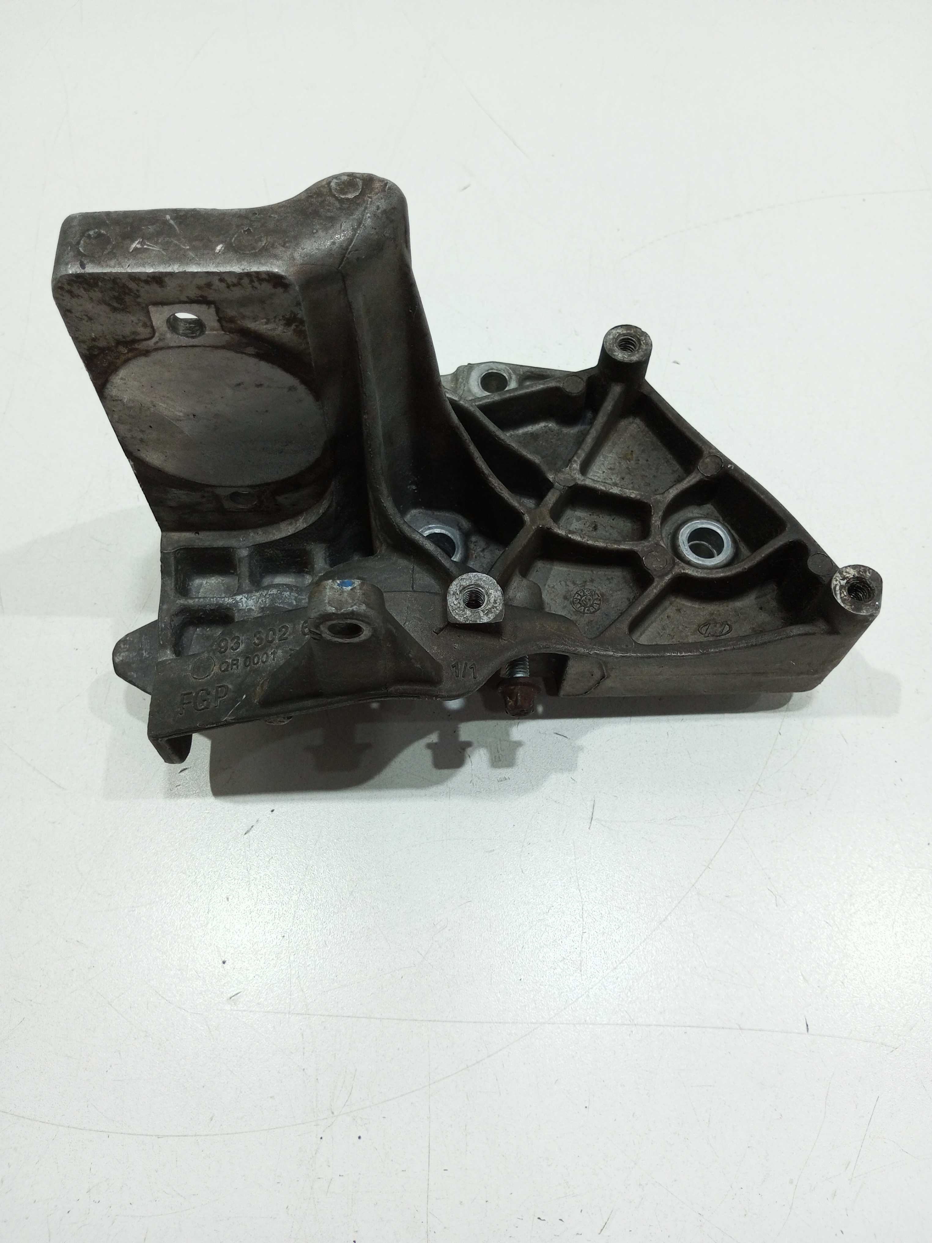 Suporte Compressor Ar E Bomba Chevrolet Meriva  2006 1