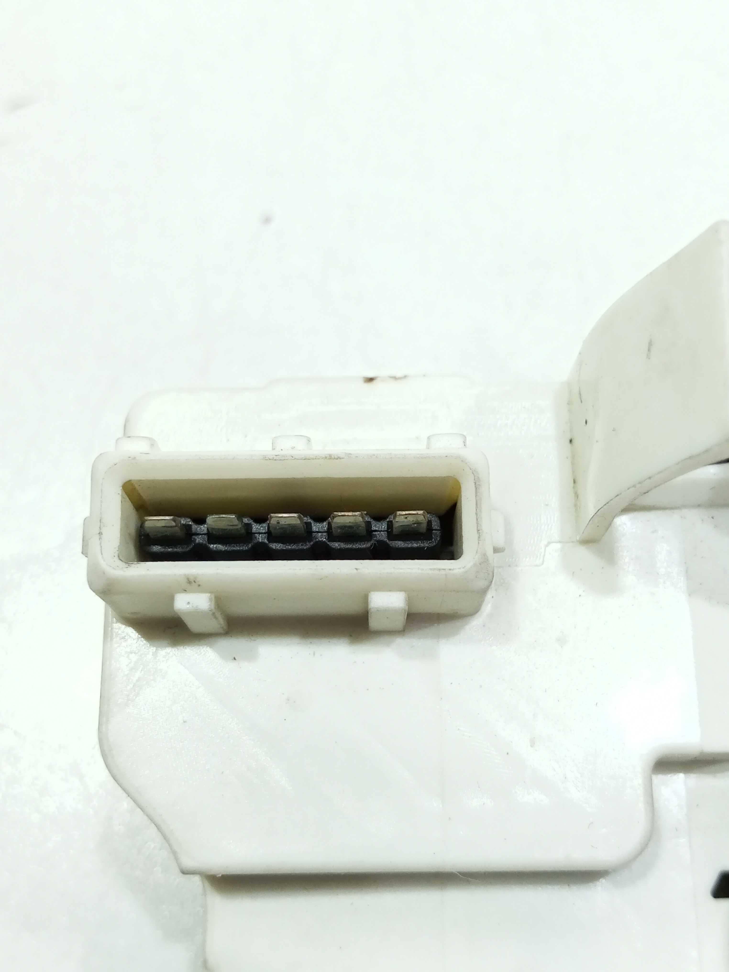 Fechadura Porta Traseira Direi. Peugeot 307 2.0 2004 Rallye 6