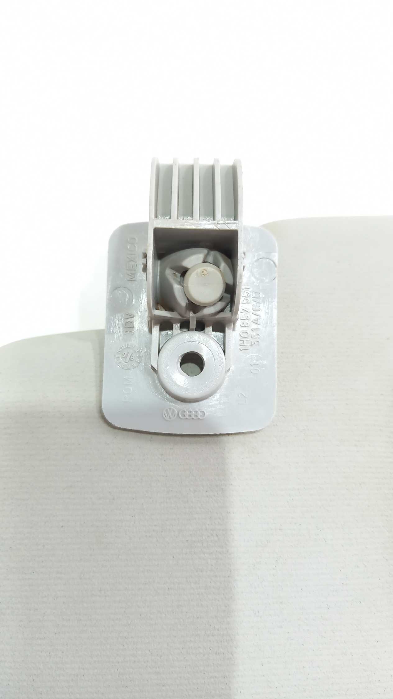 Quebra Sol Lado Esquerdo Vw Golf 1997 Detalhe 2