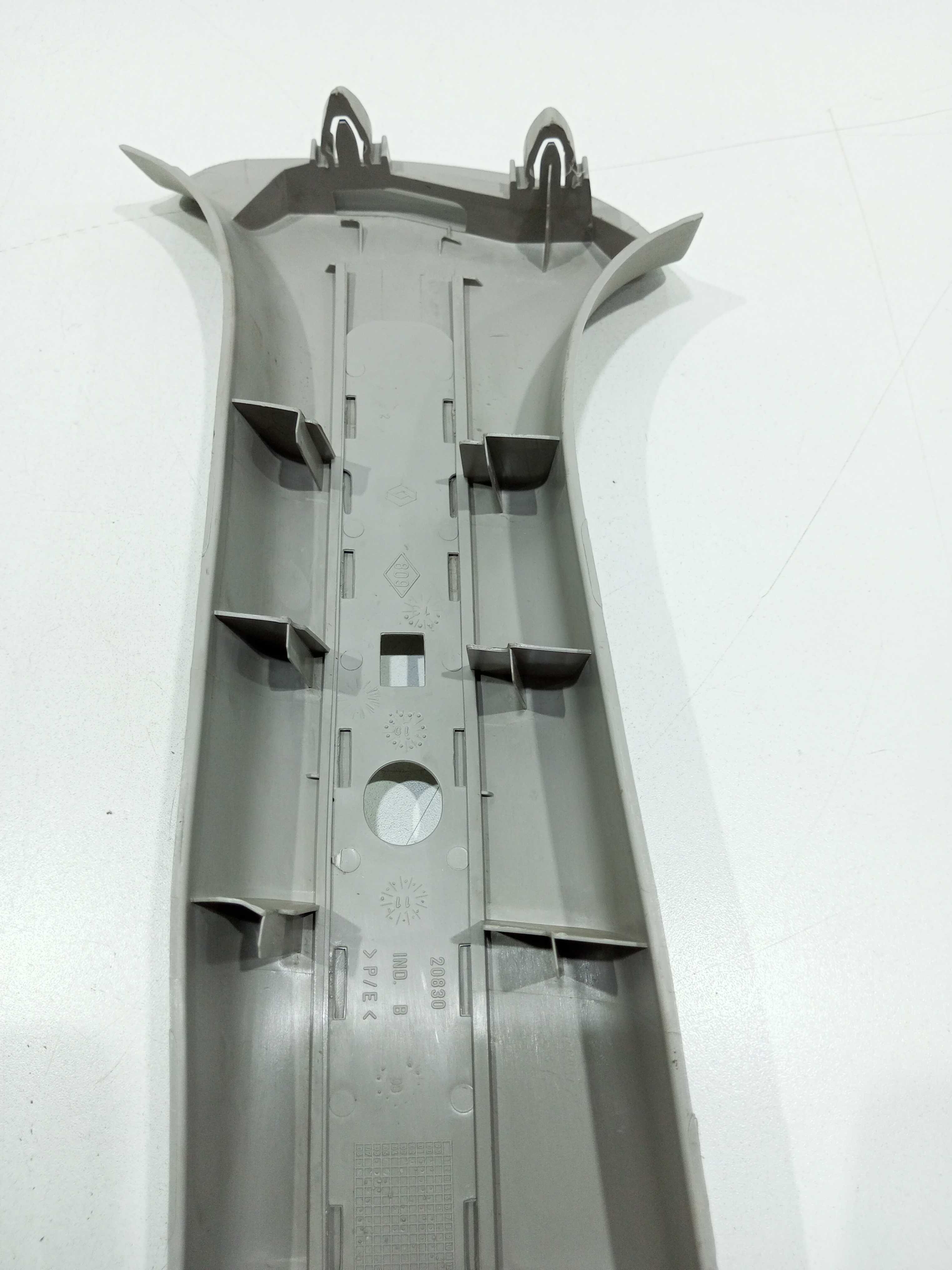 Moldura Coluna Direita Interna Renault Duster 1.6  2014 4