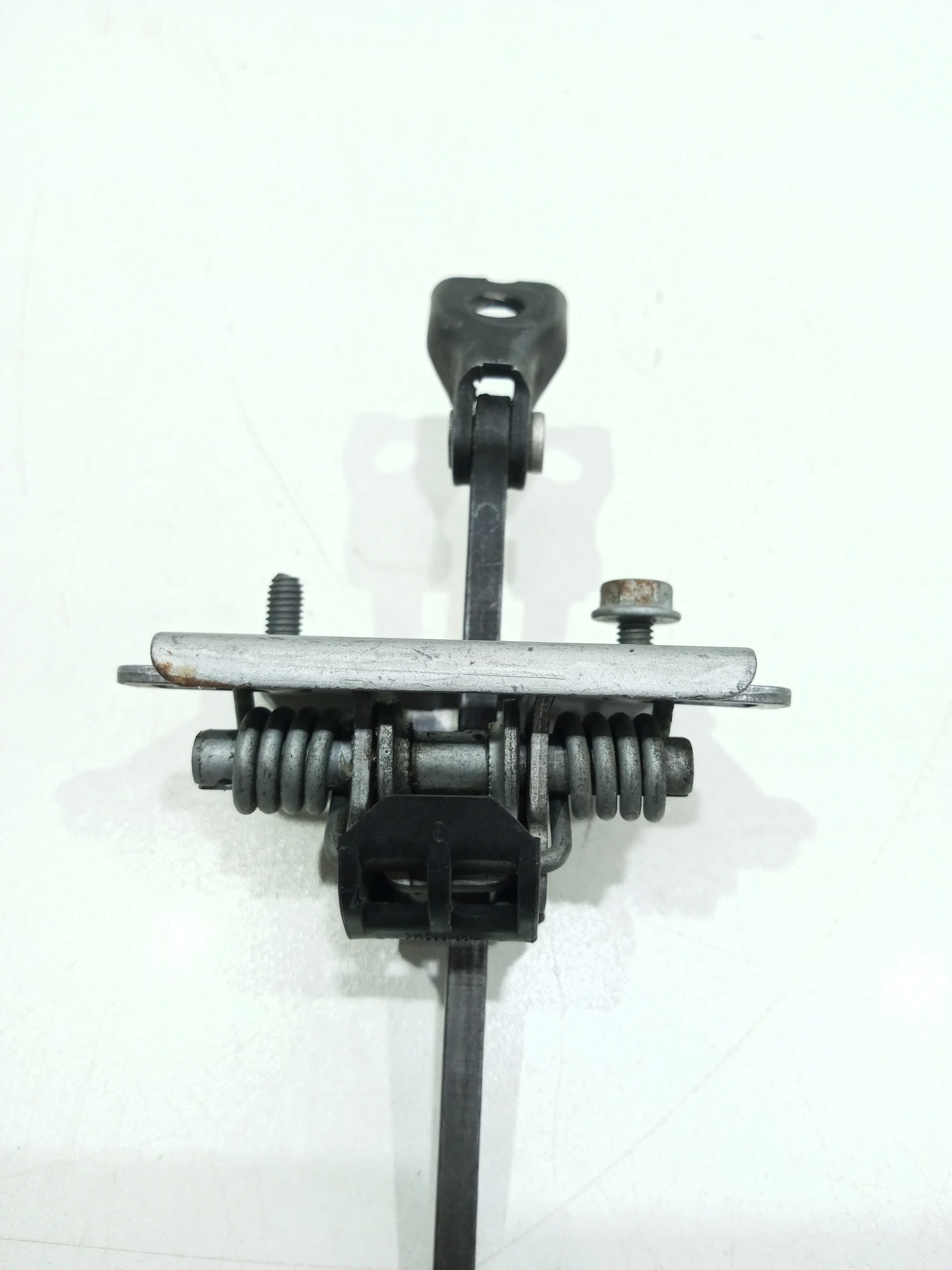Limitador Porta Dianteira Esquerda Peugeot 308 2013 4