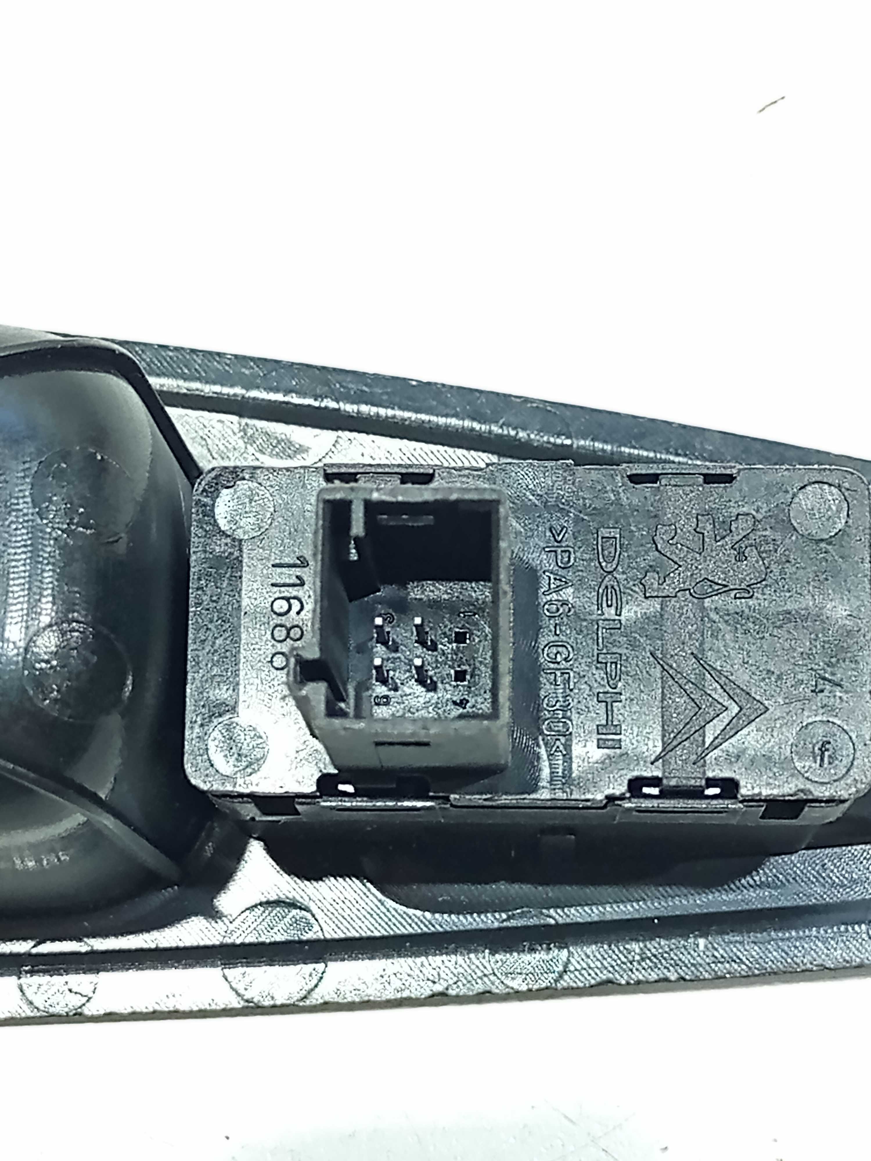 Moldura E Botão Vidro Elétrico Tras Esq Peugeot 408 2012 4