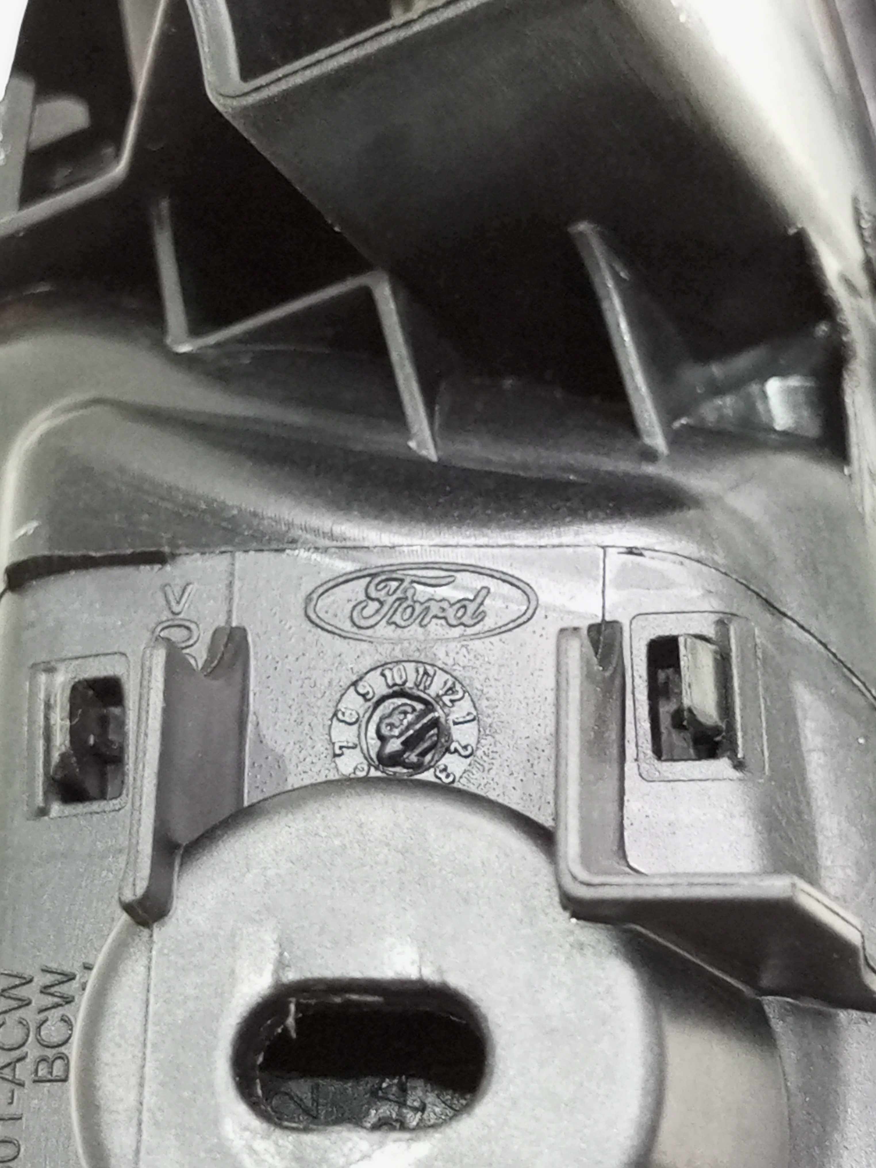 Maçaneta Interna Porta Traseira Esquerda Ford Ka Se 2019 4