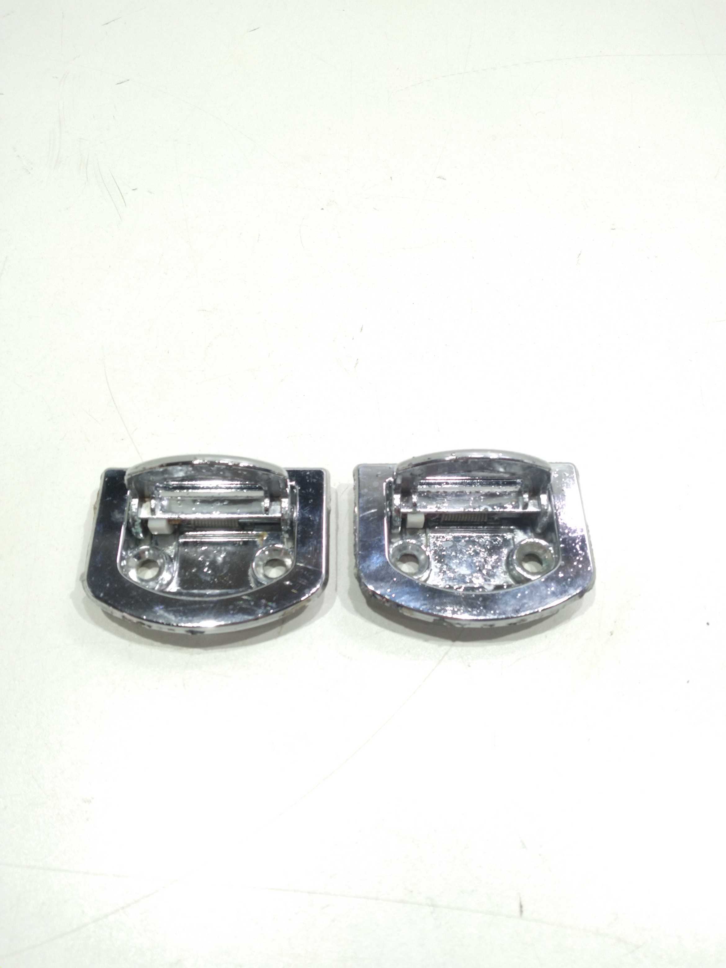 Par Gancho Do Porta Malas Vw Touareg 4.2 V8 2005 1