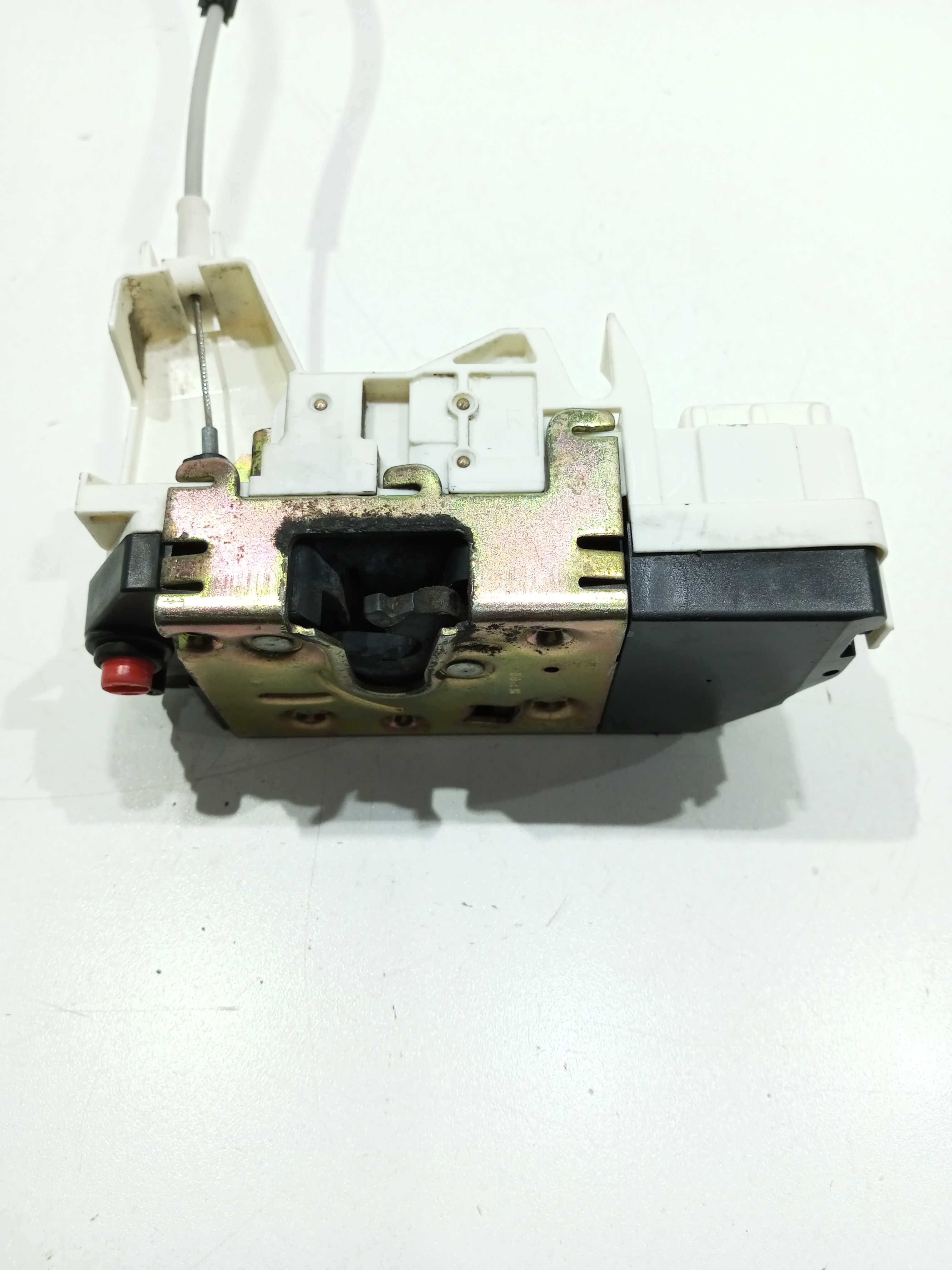 Fechadura Porta Traseira Direi. Peugeot 307 2.0 2004 Rallye 2