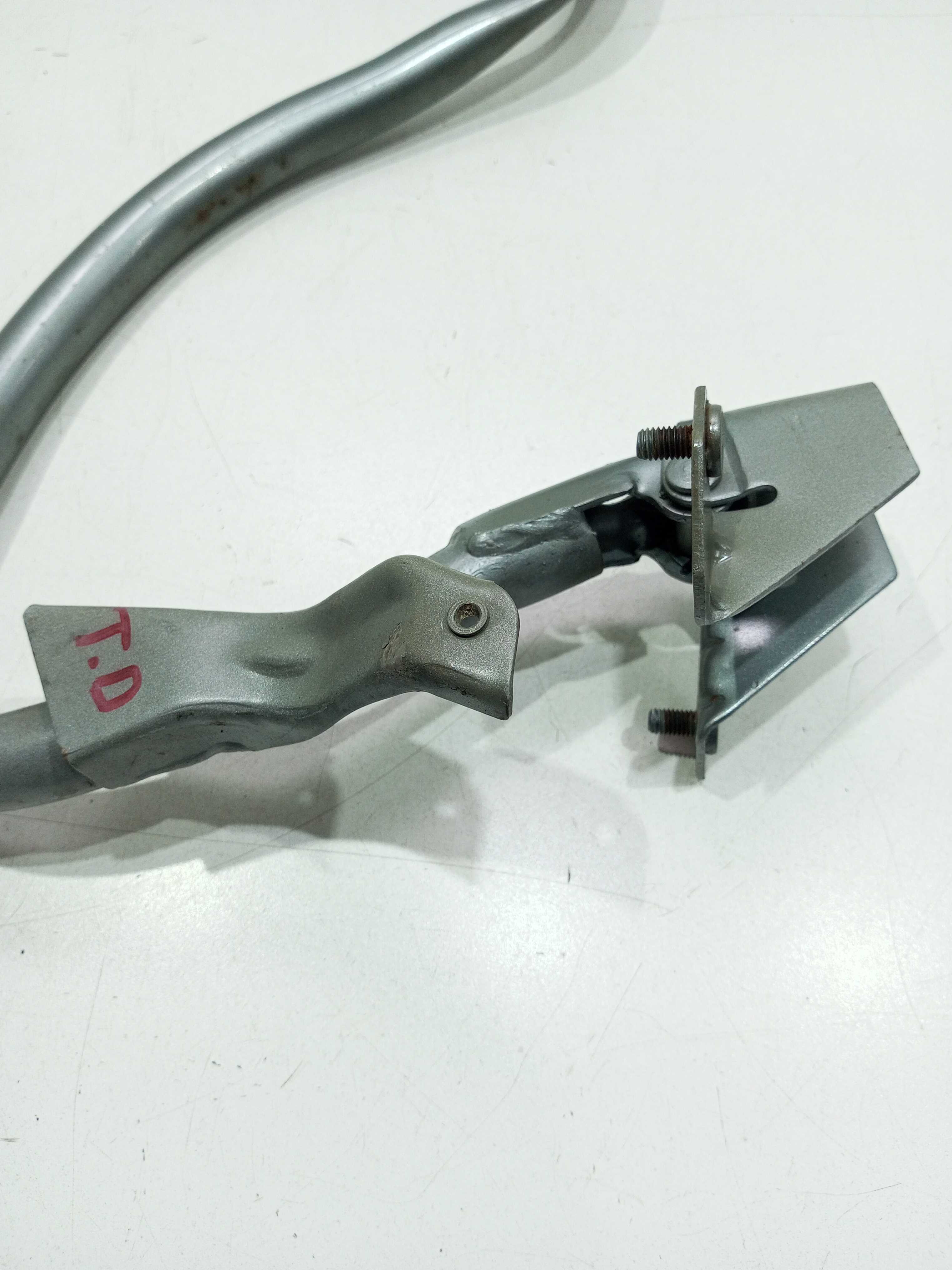 Dobradiça Tampa Traseira Lado Direito Fiat Siena 2011 2