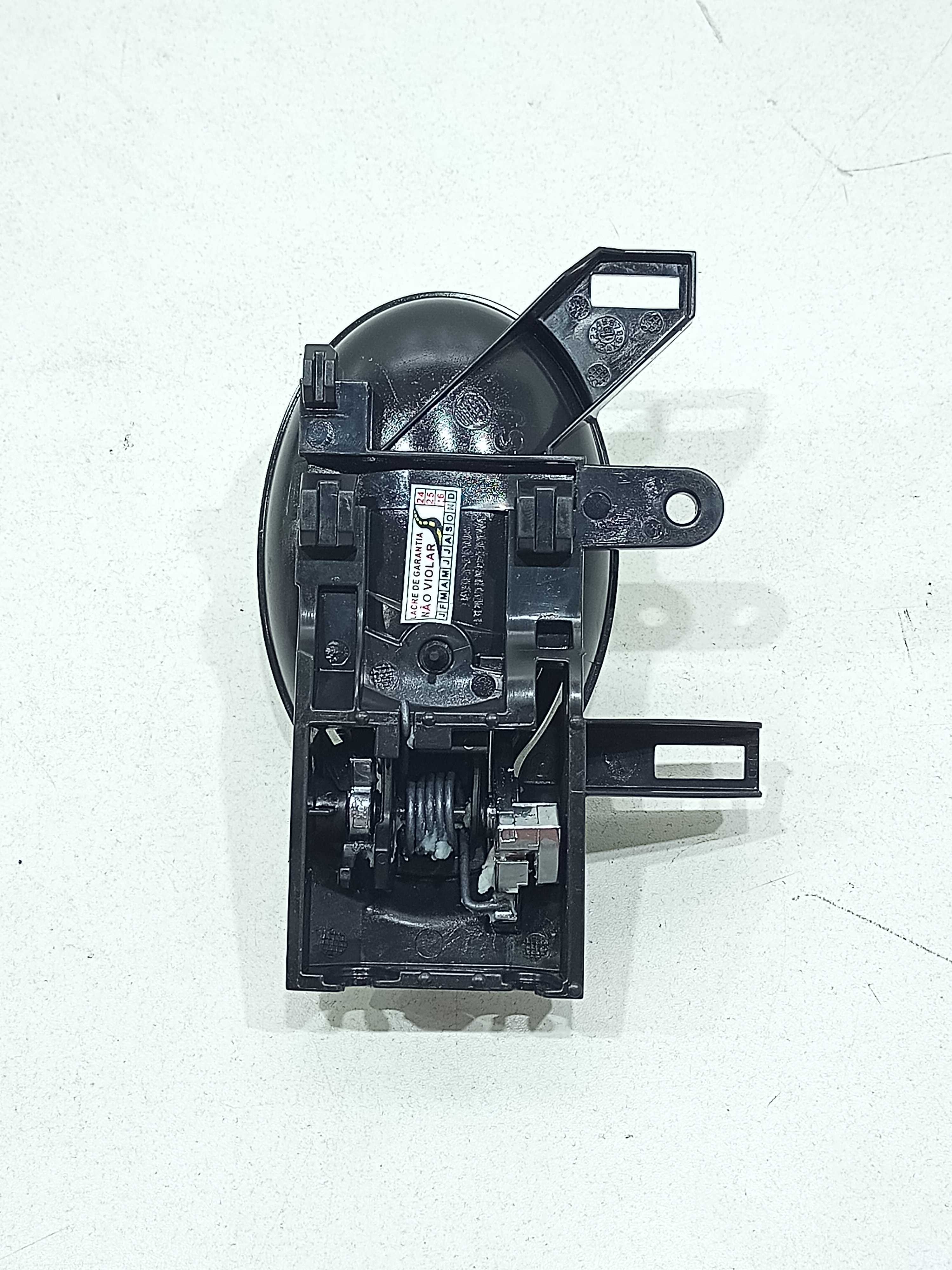 Maçaneta Interna Dianteira Direita Nissan Versa 2019 4