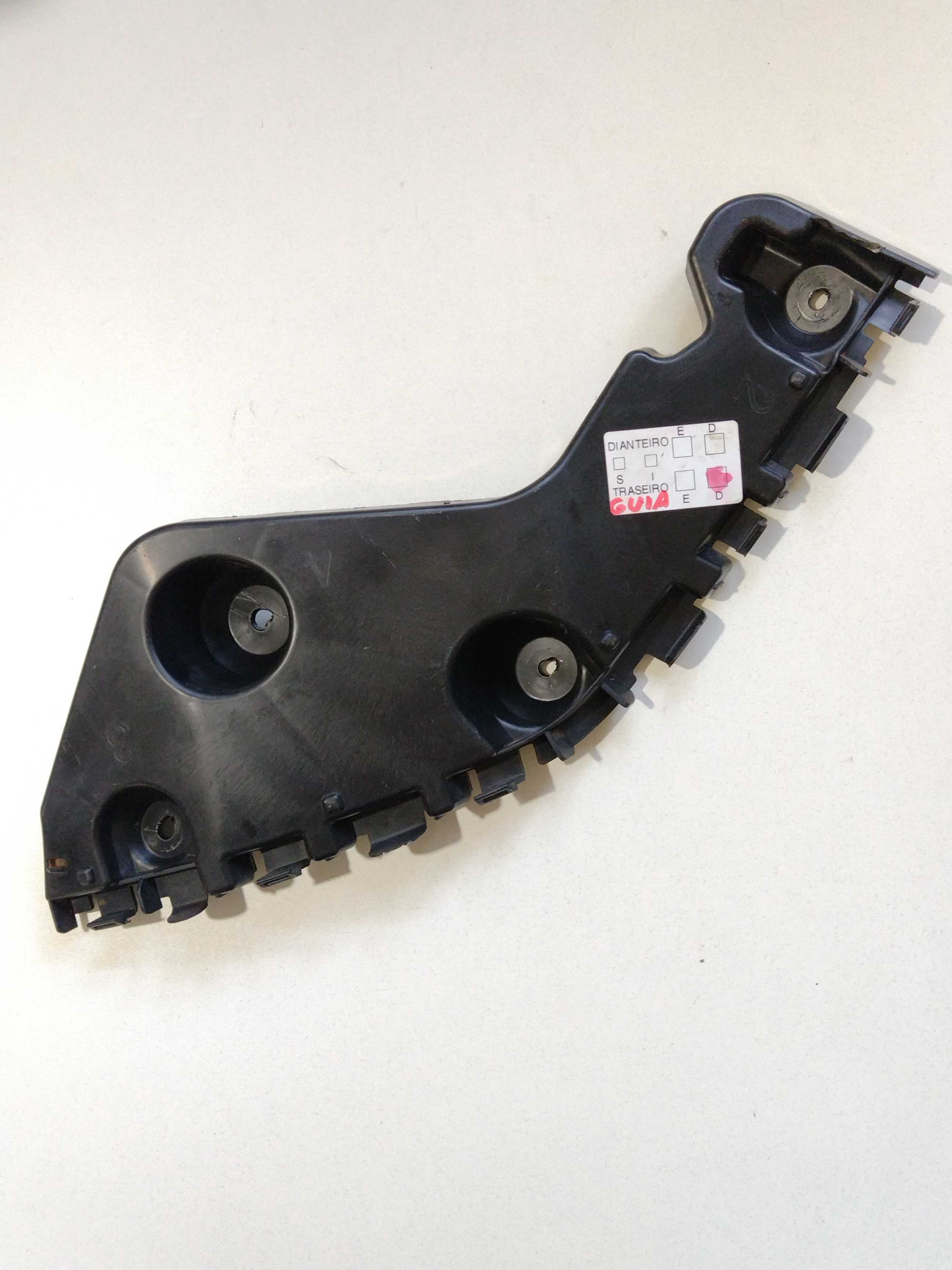 Guia Para-choque Traseiro Direito Duster 2013 622200145r 1