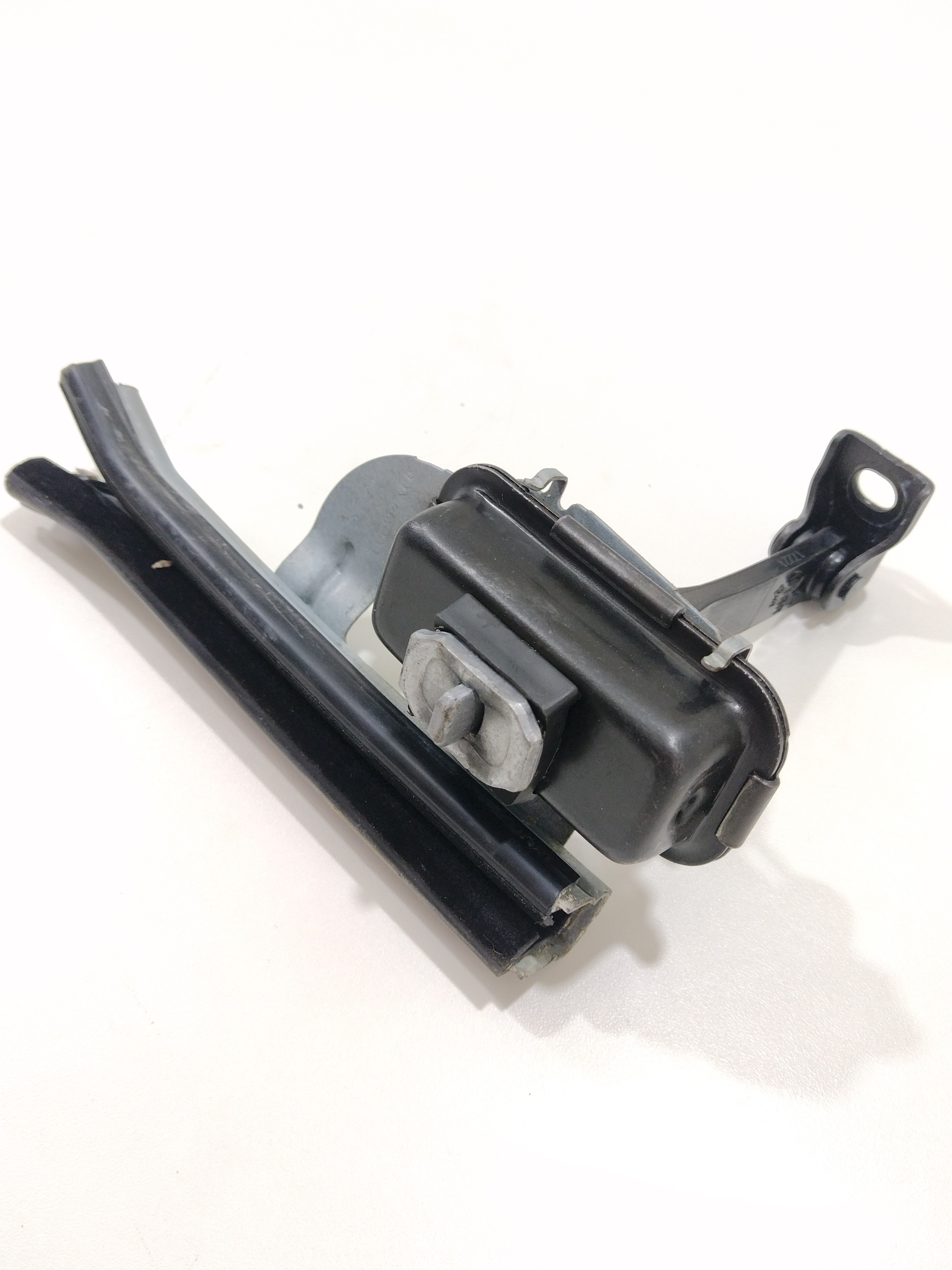 Limitador Porta Traseira Esquerda Peugeot 2008 Original 2