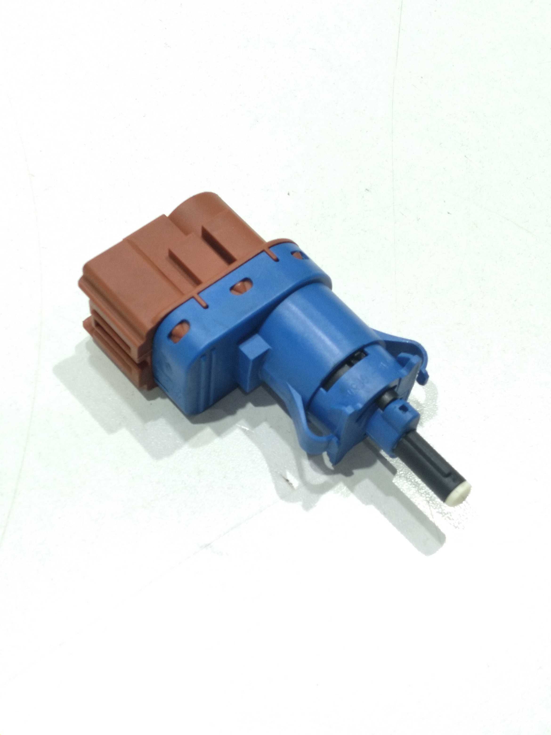 Interruptor Pedal Fiat Siena Essenc 1.6 Dl 2013 3