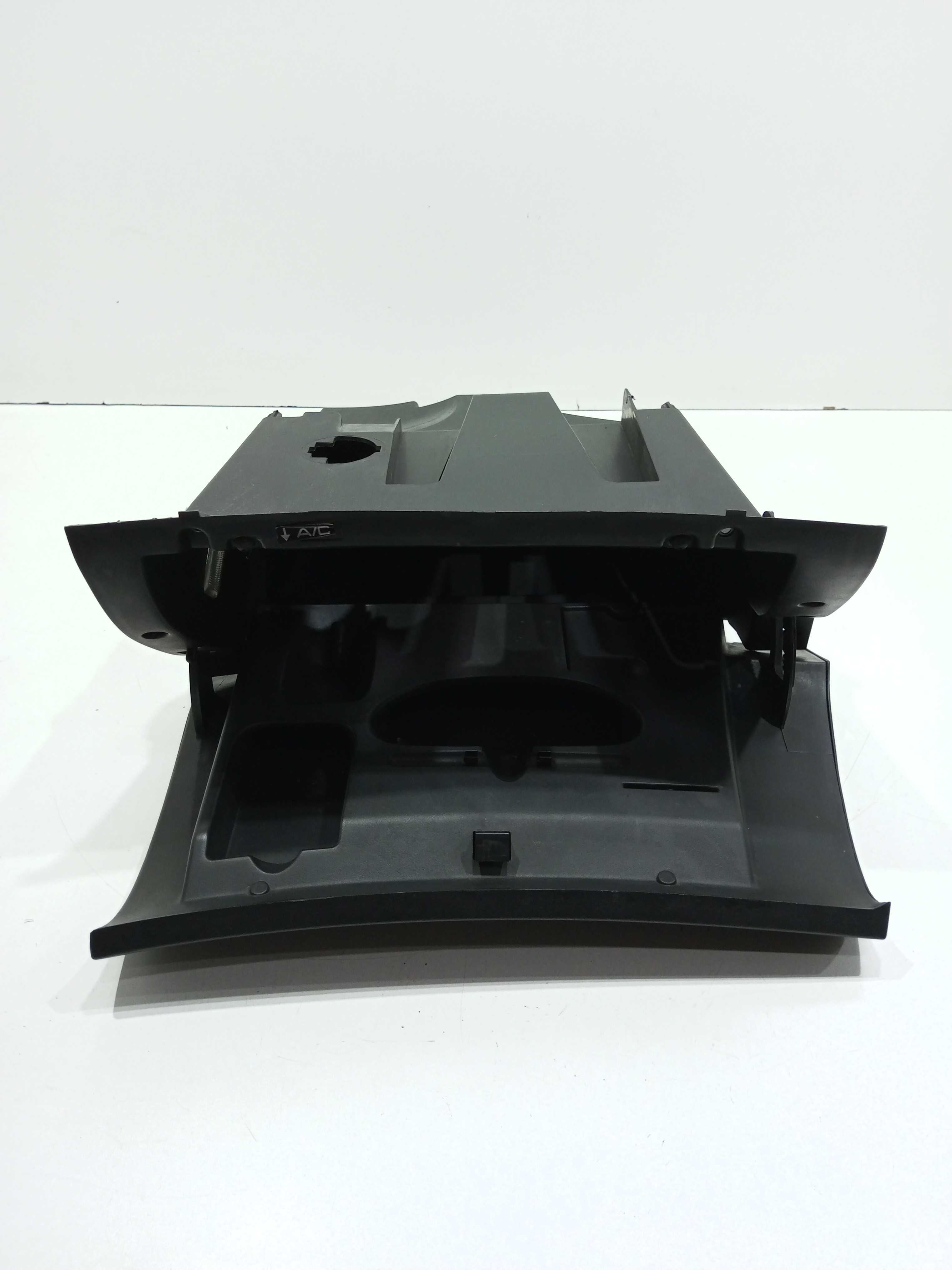 Porta Luvas Peugeot 307 2.0 Rallye 2004 4