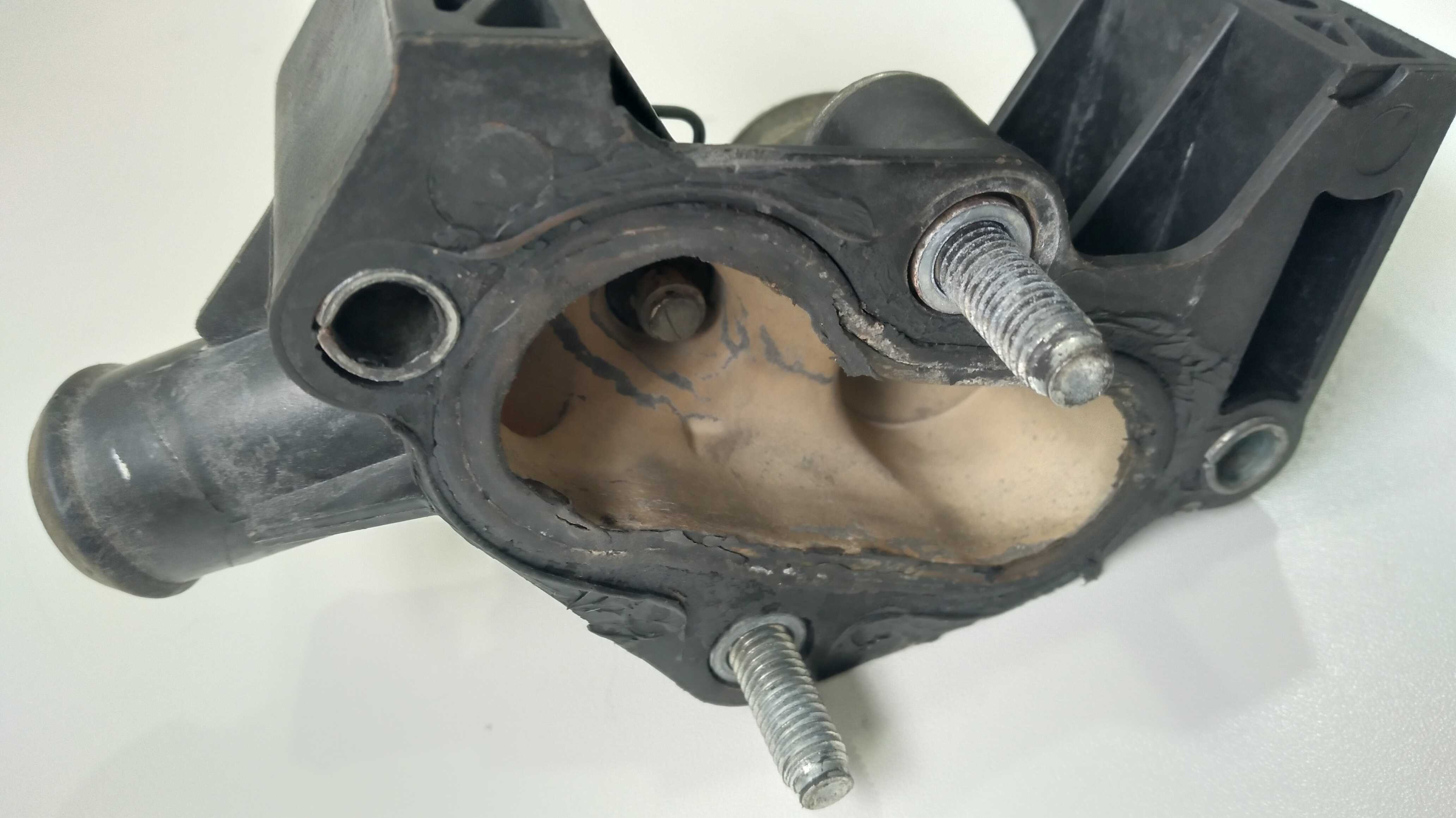 Cavalete De Água Com Sensor Ford Focus 1.6 2013 3