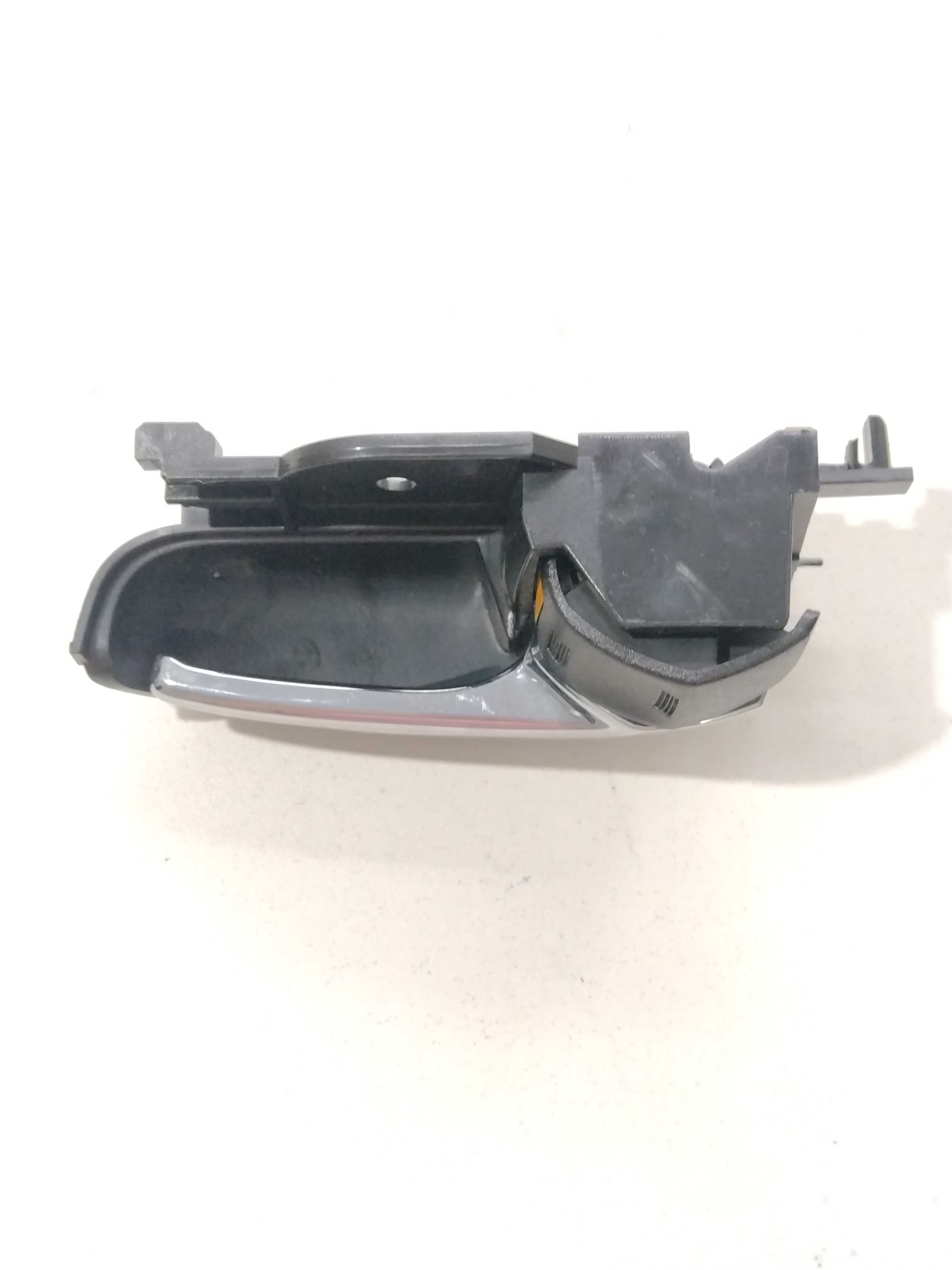 Maçaneta Interna Porta Dianteira Direita Etios 2015 Orig Dianteira 2