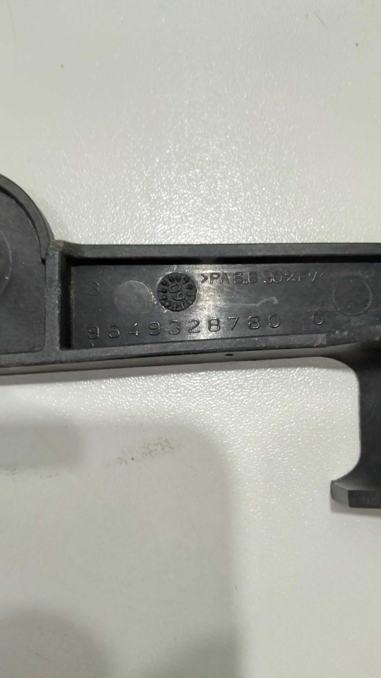 Guia Do Farol Esquerdo Citroën C4 2.0 Exclusive Flex 2010 3