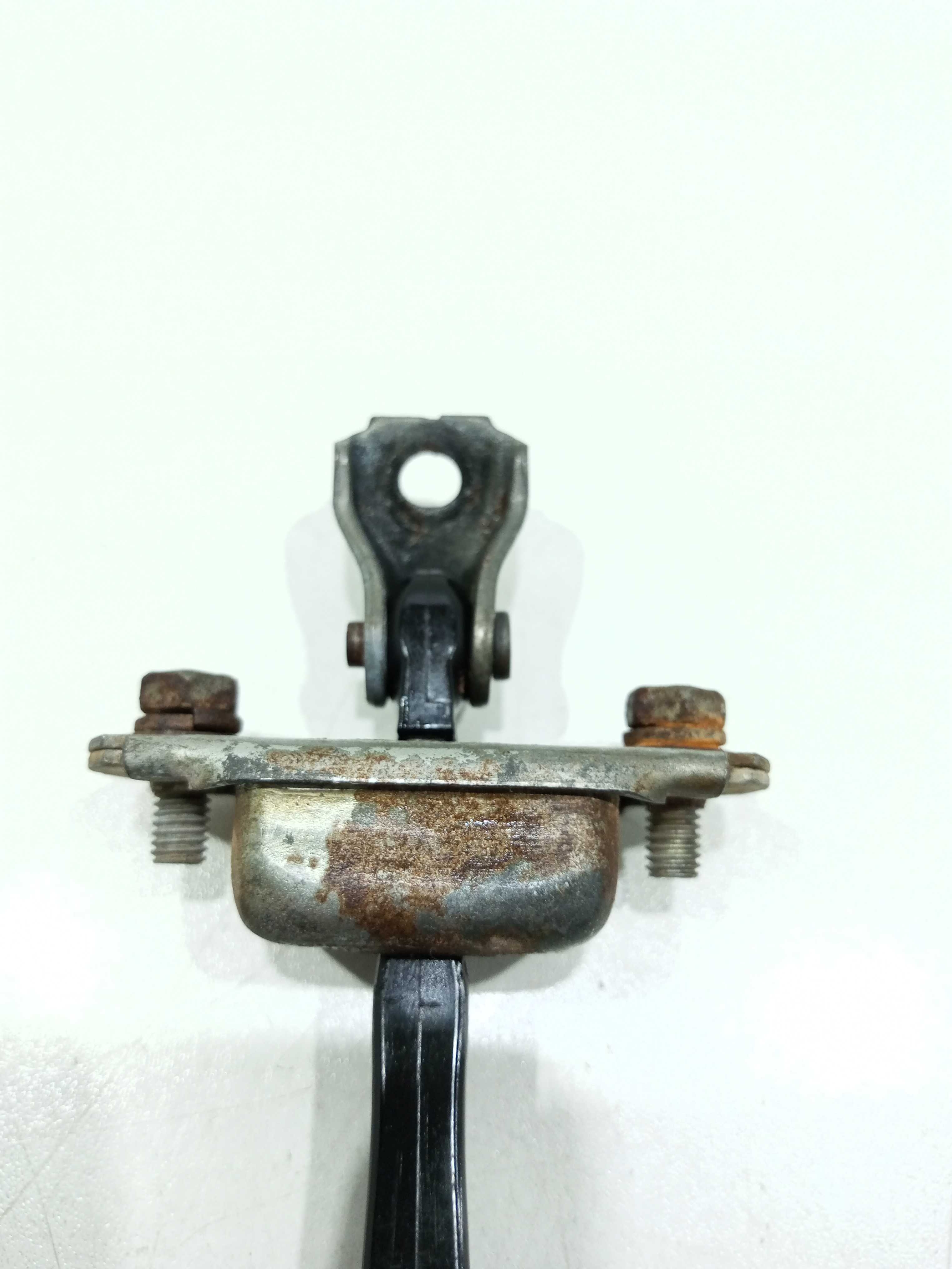 Limitador Porta Traseira Esquerda Pajero Tr4 2007 4