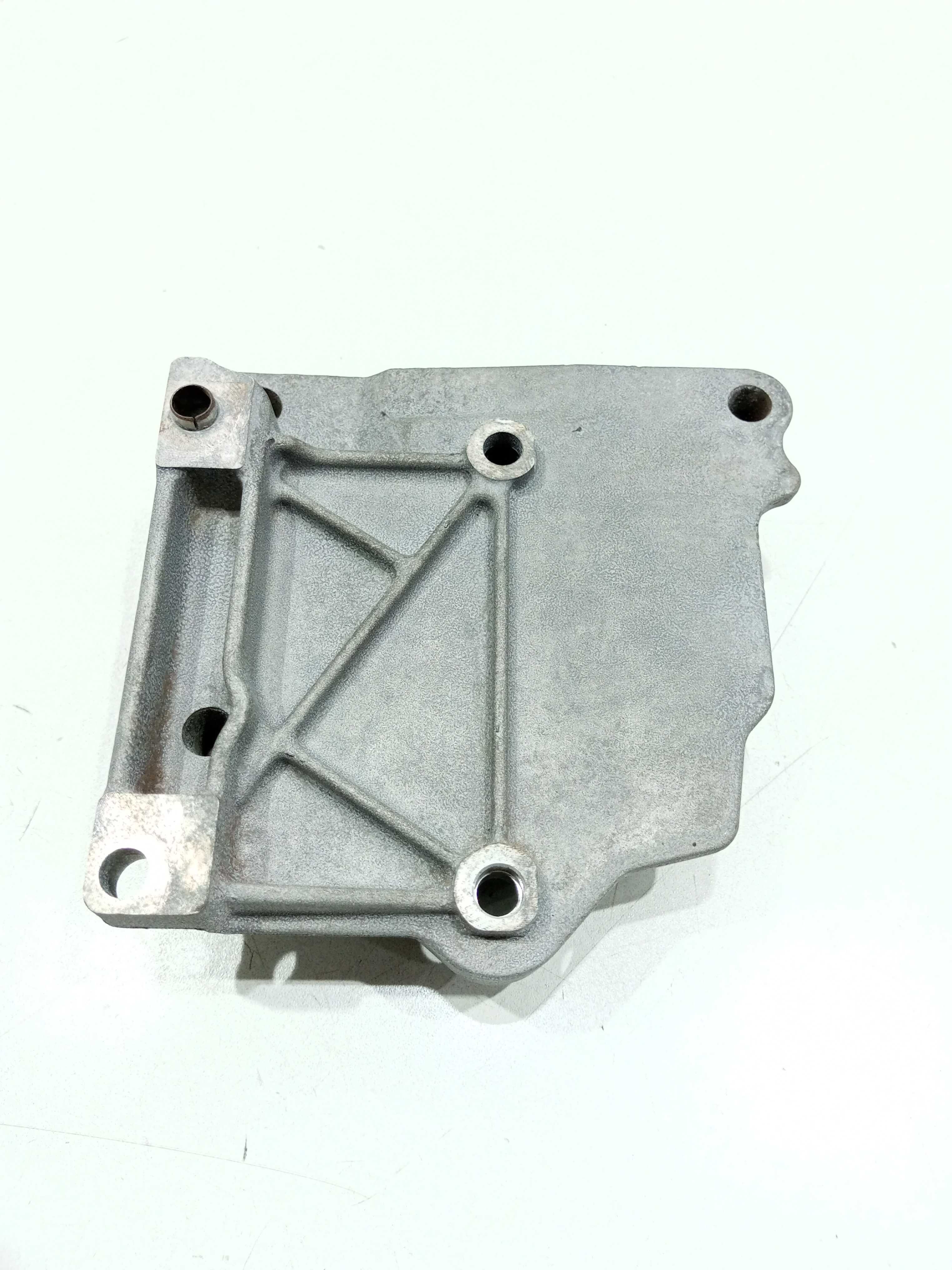 Suporte Do Compressor De Ar Condicionado Citroen C3 2014 1