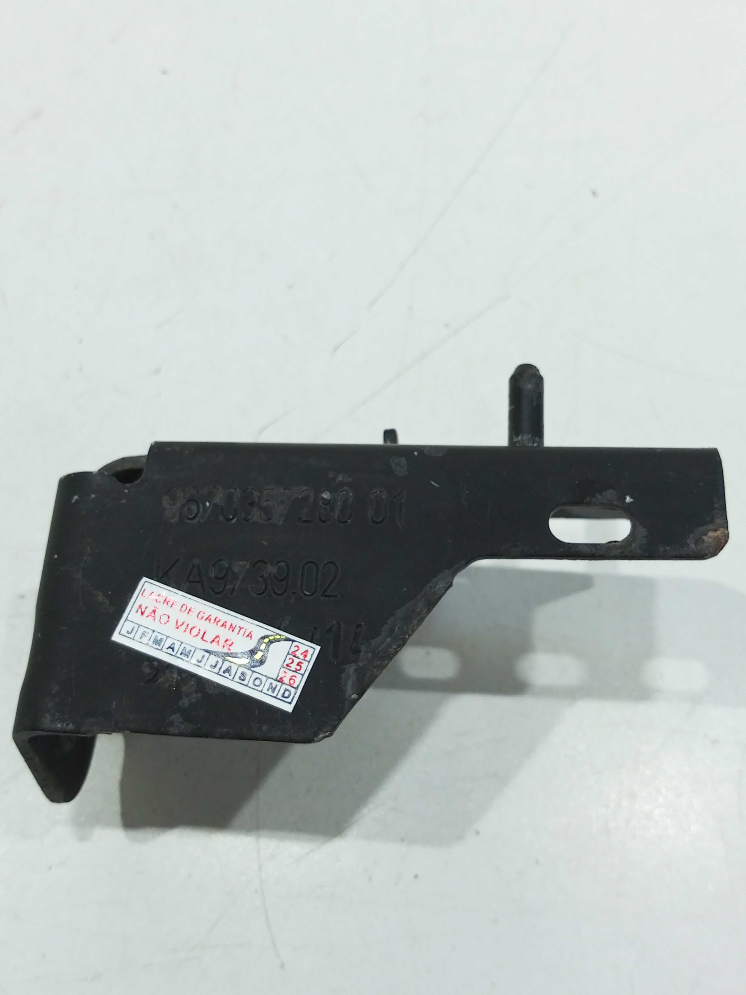 Suporte Da Caixa Filtro De Ar Citroen C3 2015 3