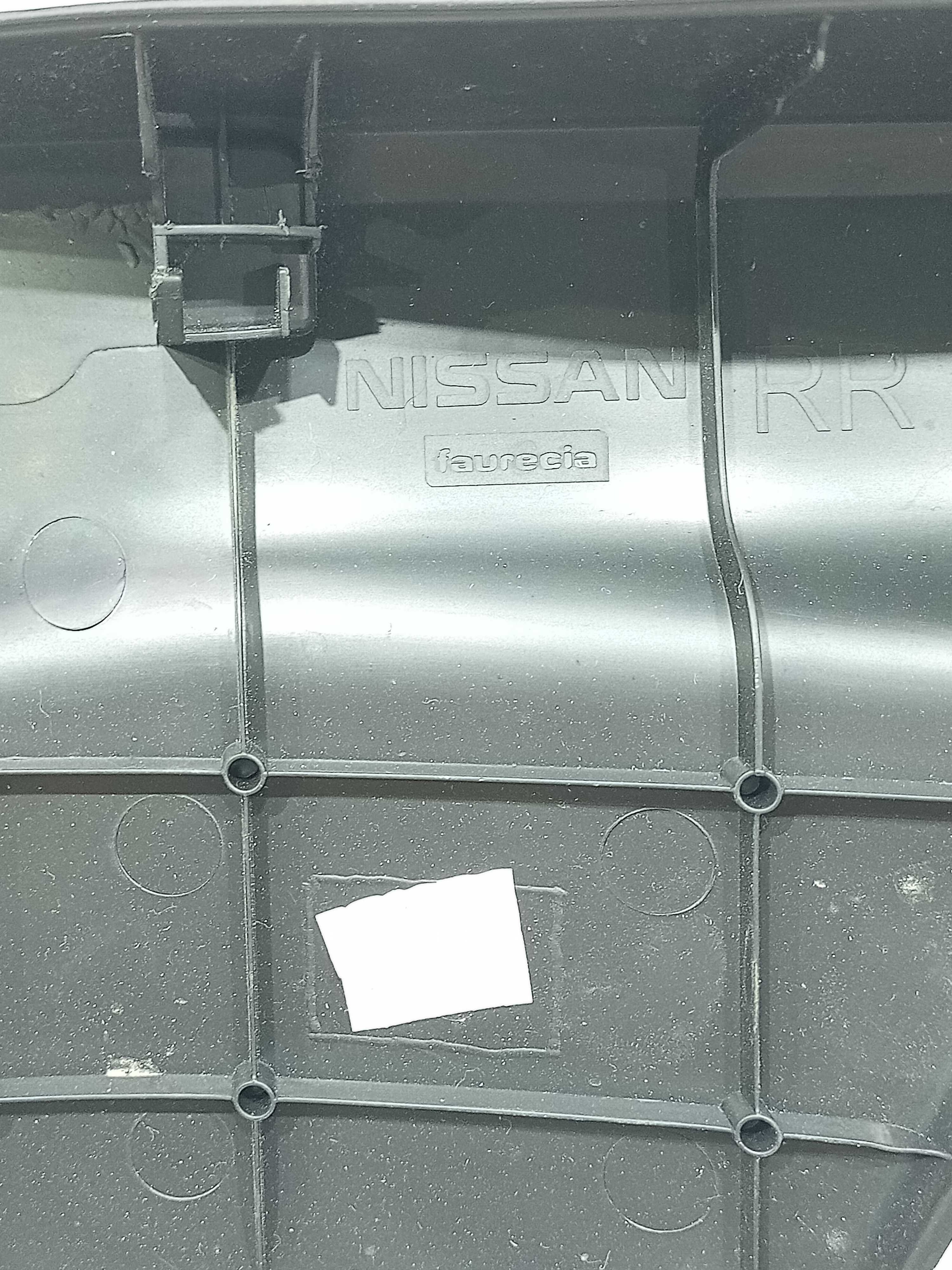 Soleira Porta Traseira Direita Nissan Versa 2019 Preto 4