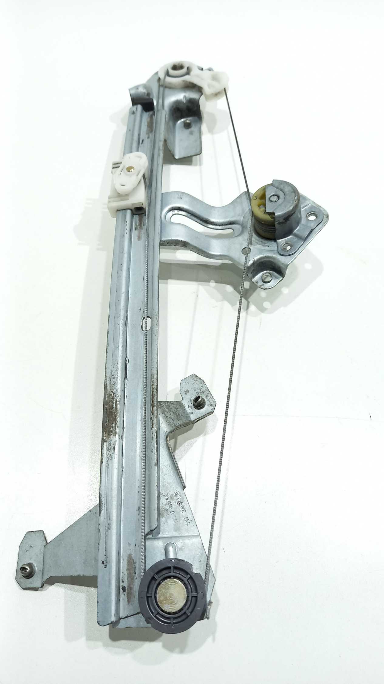 Maquina De Vidro Manual Traseira Esquerda Gm Celta 4p 2010 4