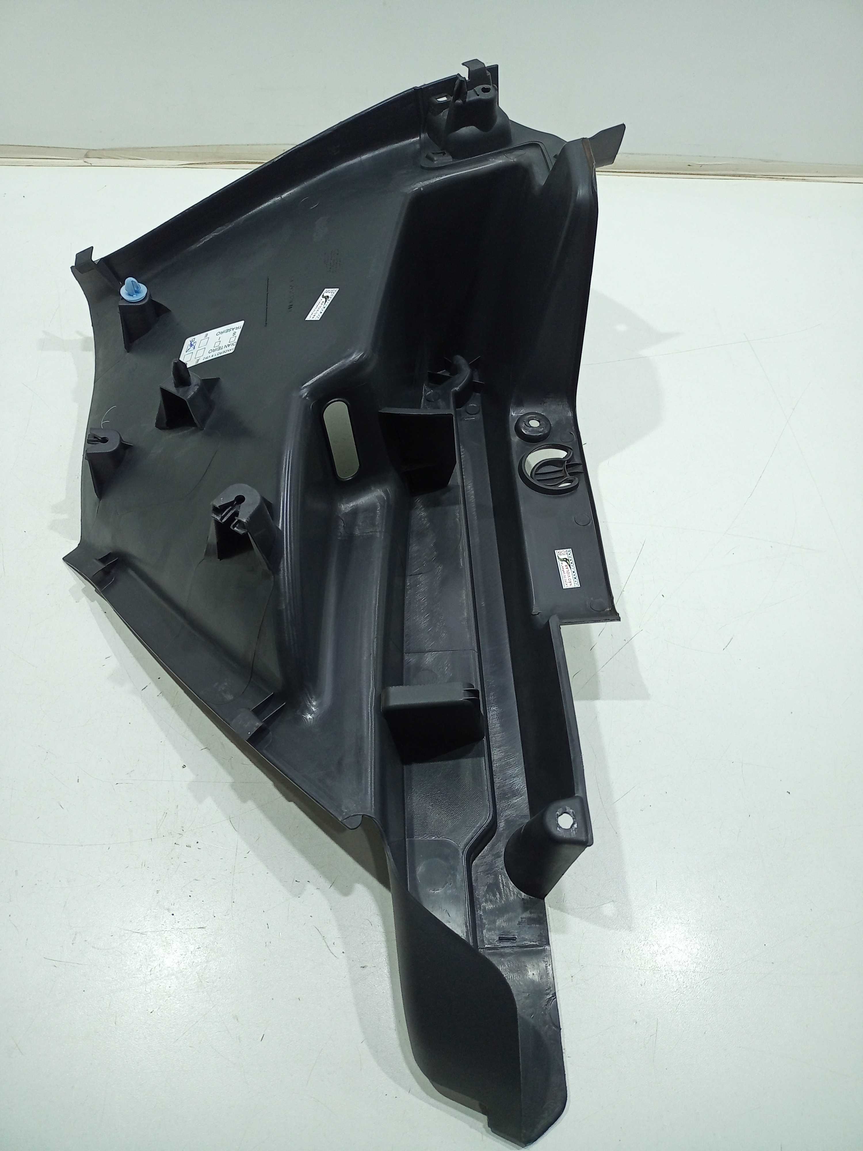 Suporte Do Bagagito Lado Direito Renault Sandero 2013 5