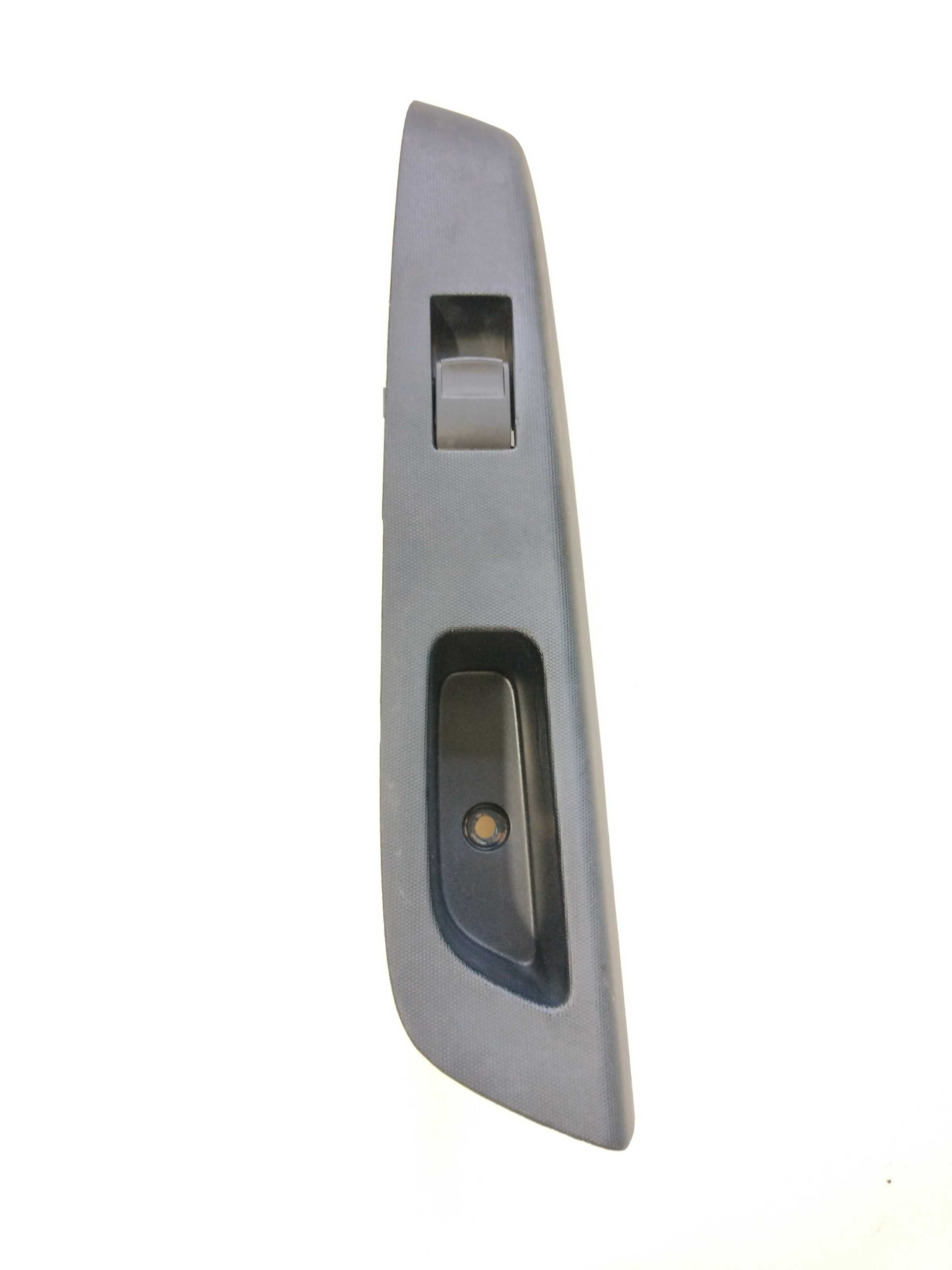 Moldura Botão Vidro Tras Esq Etios 2015  742720d080 1
