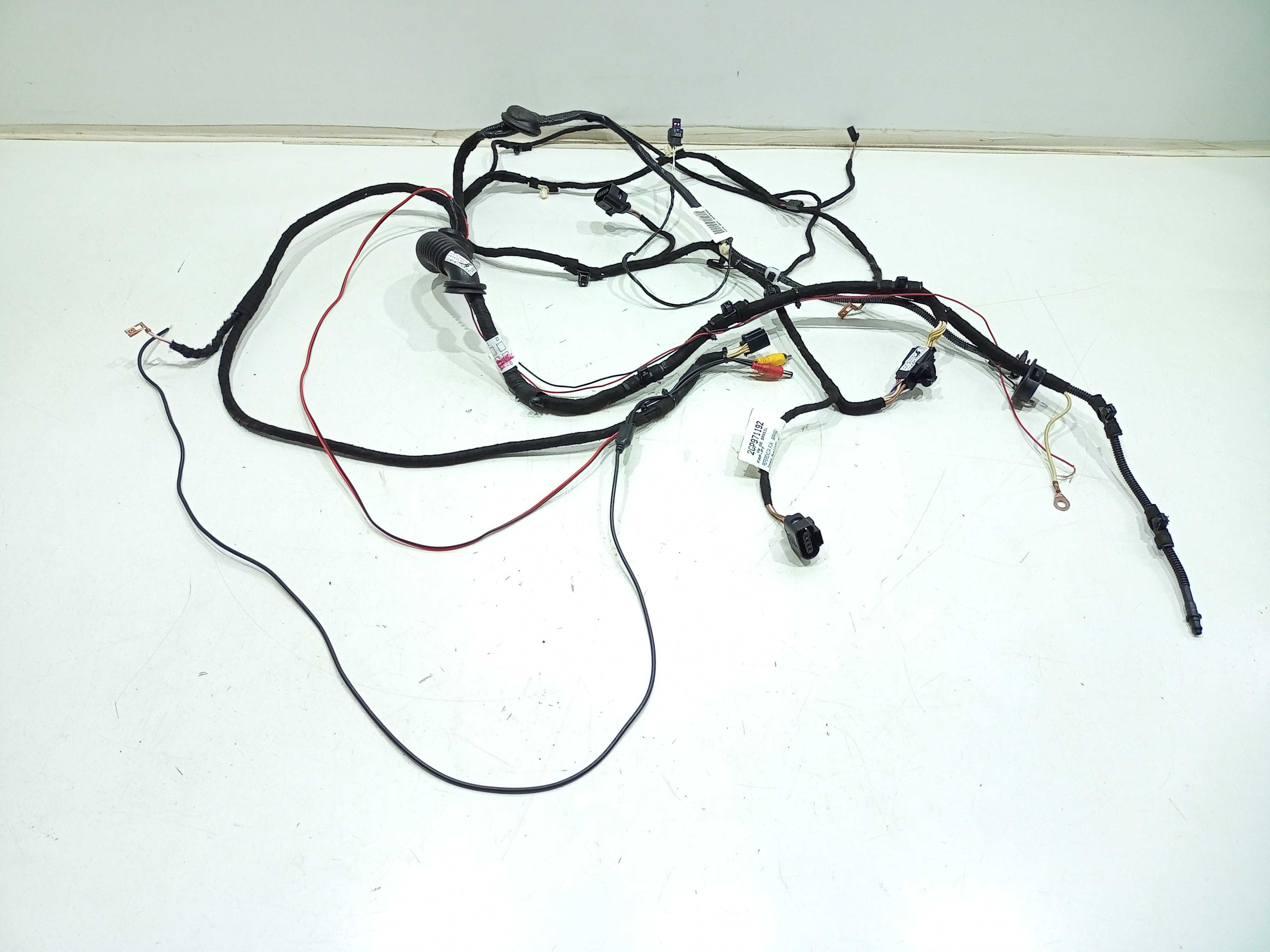 Chicote Tampa Traseira Volkswagen T- Cross 1.0 Tsi 2020 1