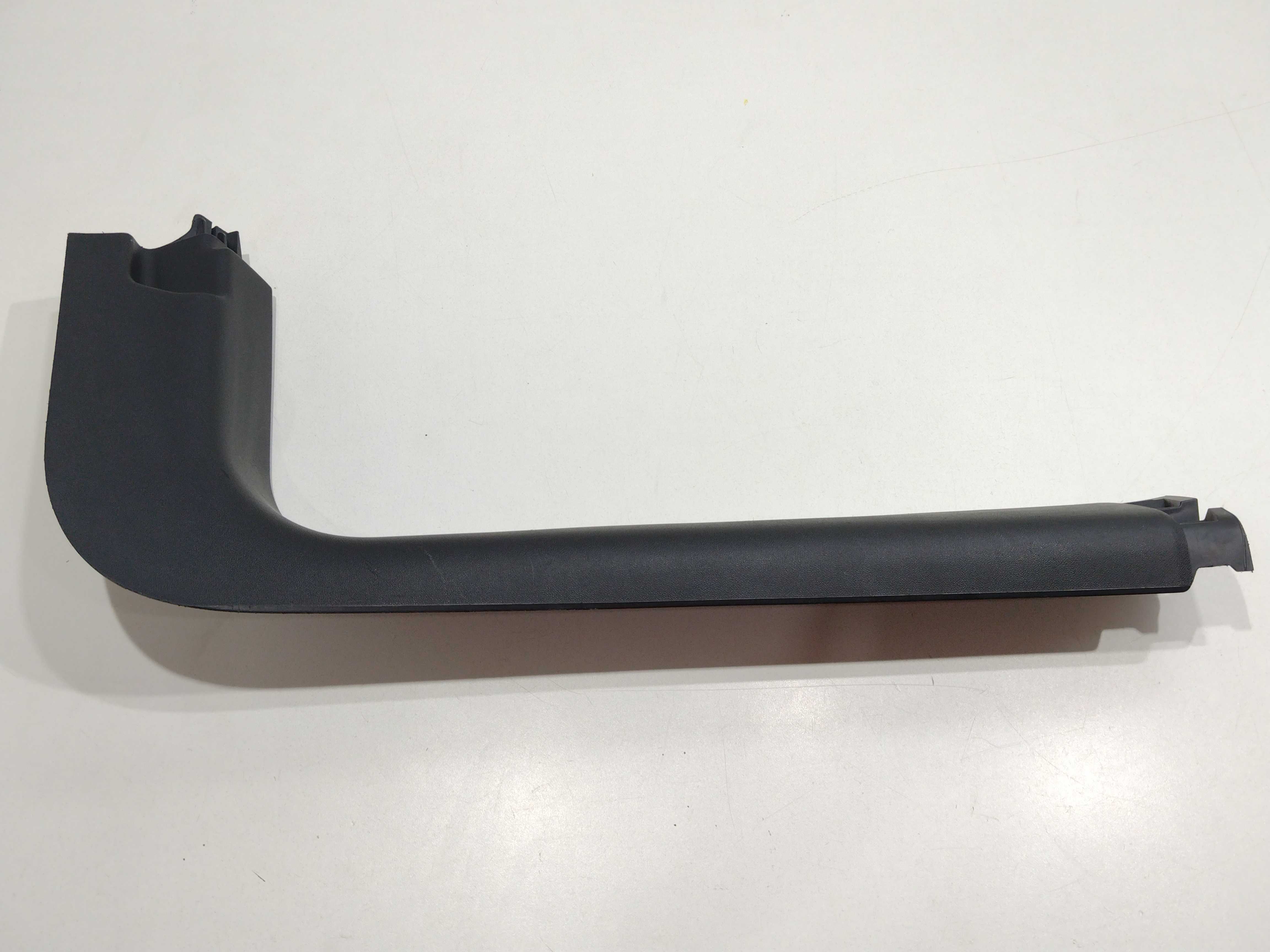 Soleira Dianteira Direita Peugeot 208 2014 2