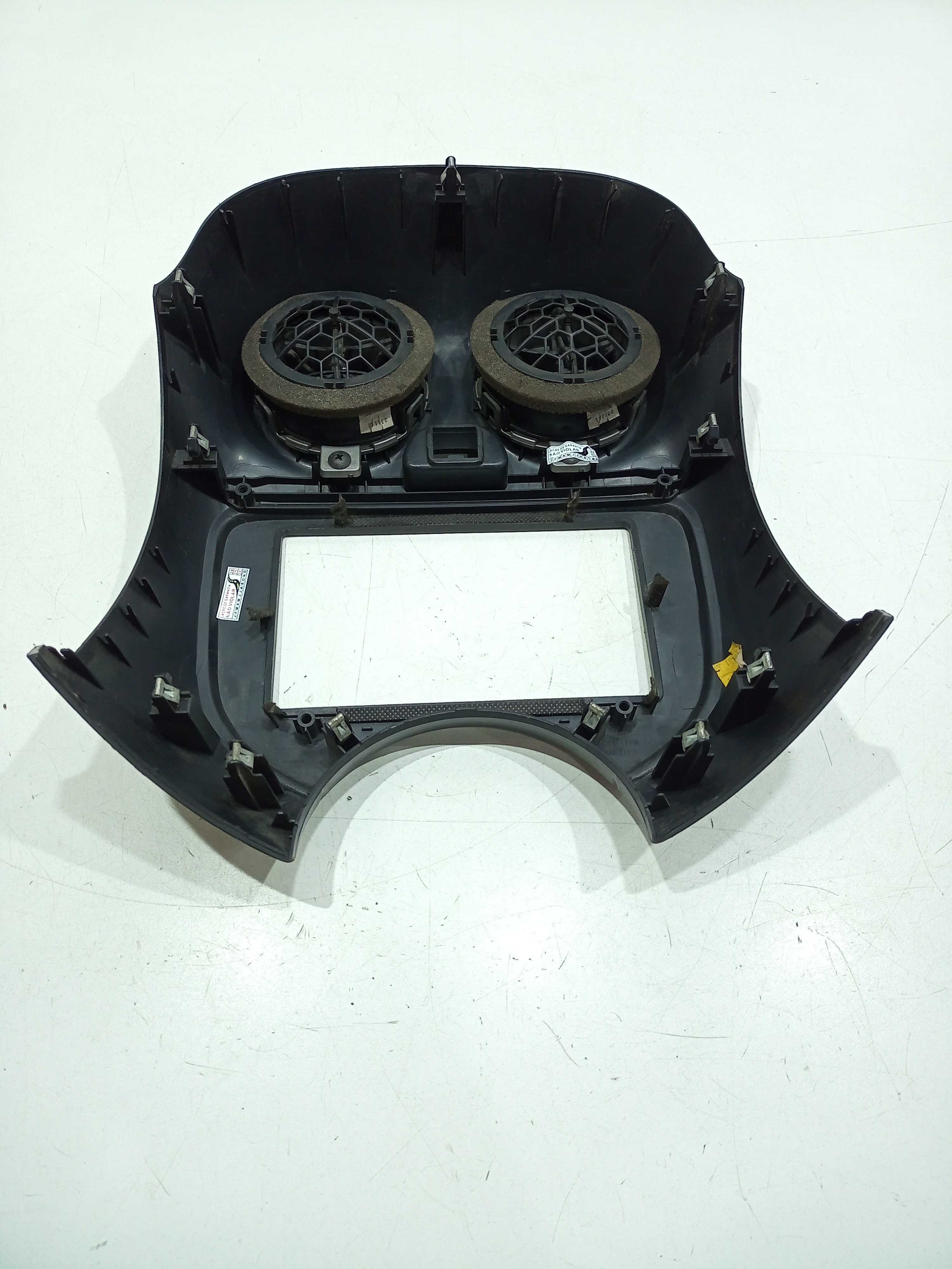 Moldura Multimídia Com Difusores De Ar Nissan Versa 1.6 2012 4