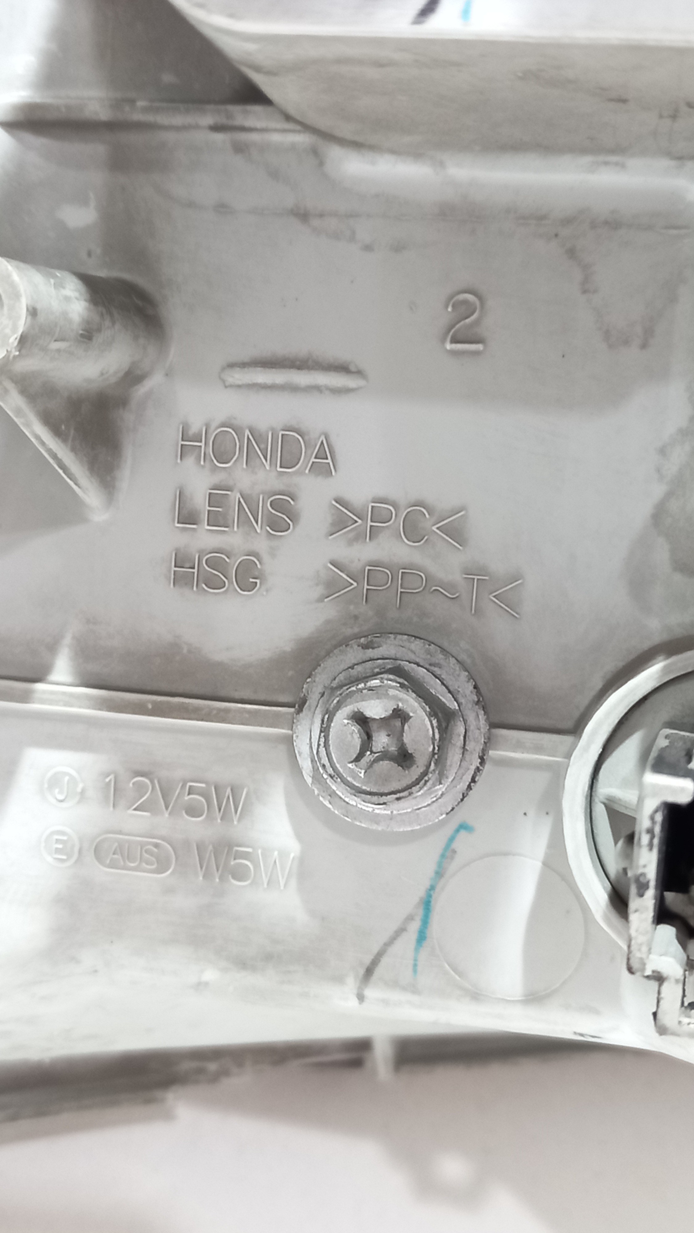 Farol Dianteiro Esquerdo Honda Civic 1998  Detalhe Esquerdo 3