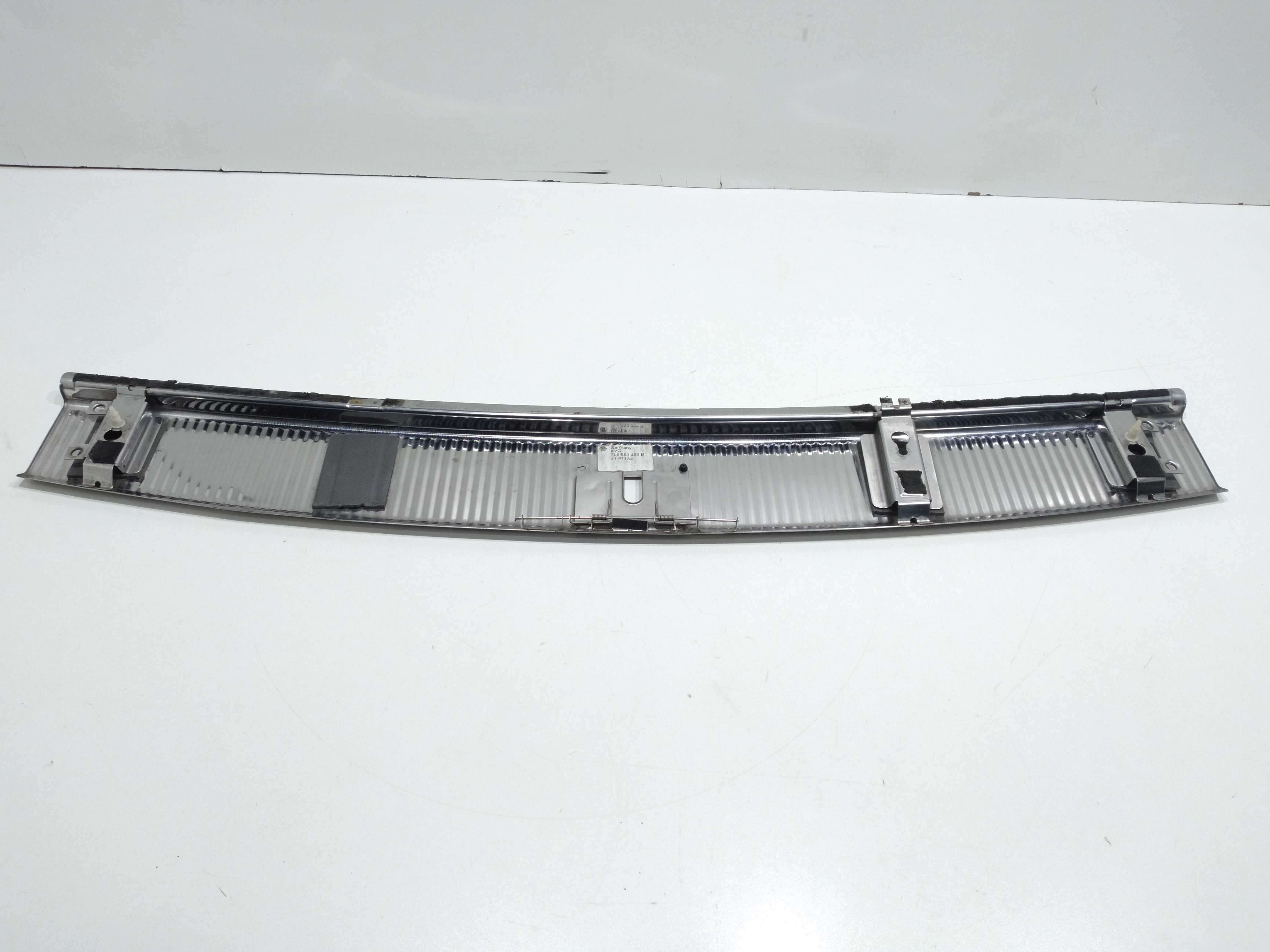 Soleira Porta Malas Vw Touareg 4.2 V8 2005 Detelhe 1