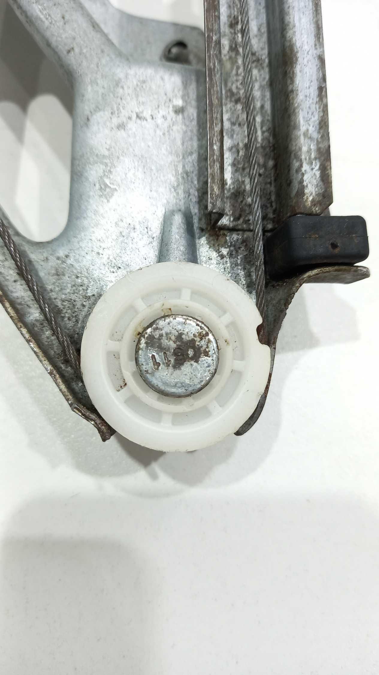Maquina De Vidro Manual Traseira Esquerda Corsa  Sedan 2002 2