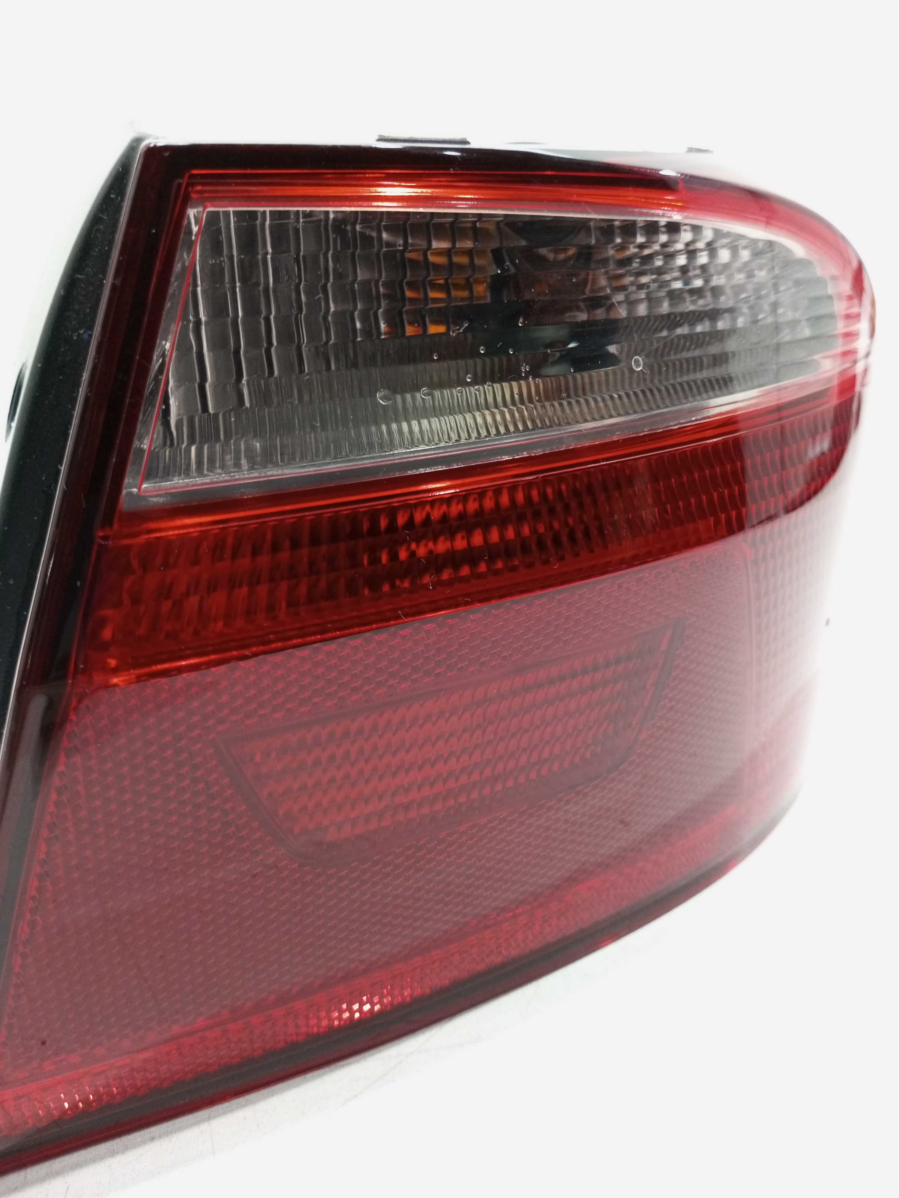 Lanterna Tras Direit Vw Voyage G8 1.6 2019 5u5945096p 5